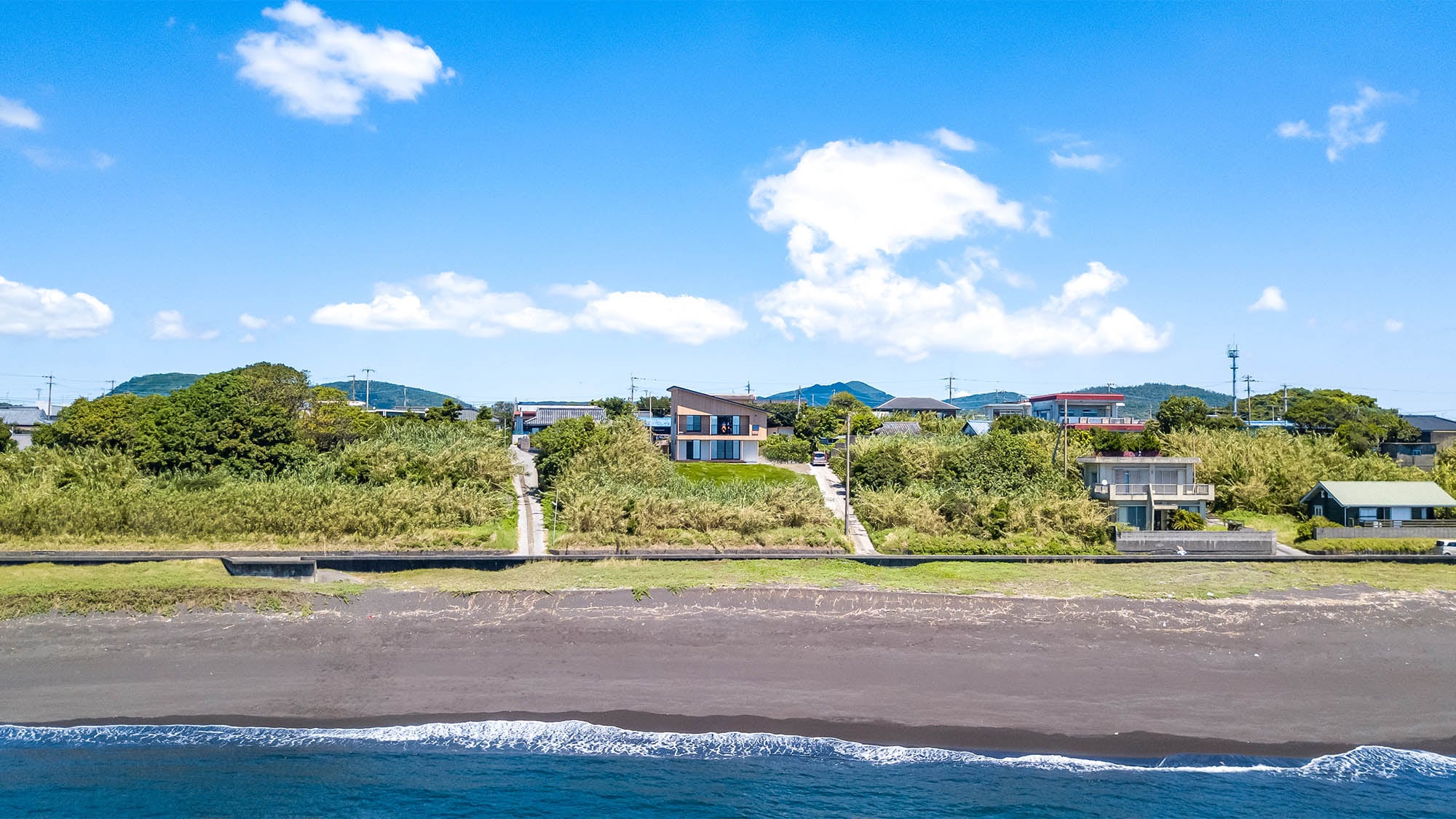・ [Appearance] Dozens of seconds on foot to the beach! You can enjoy the best location