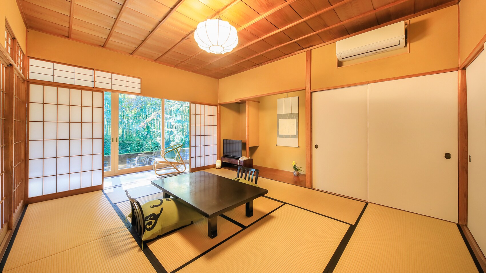 Registered Cultural Property: Yoshino Building, Semi-Special Room "Yamabuki"