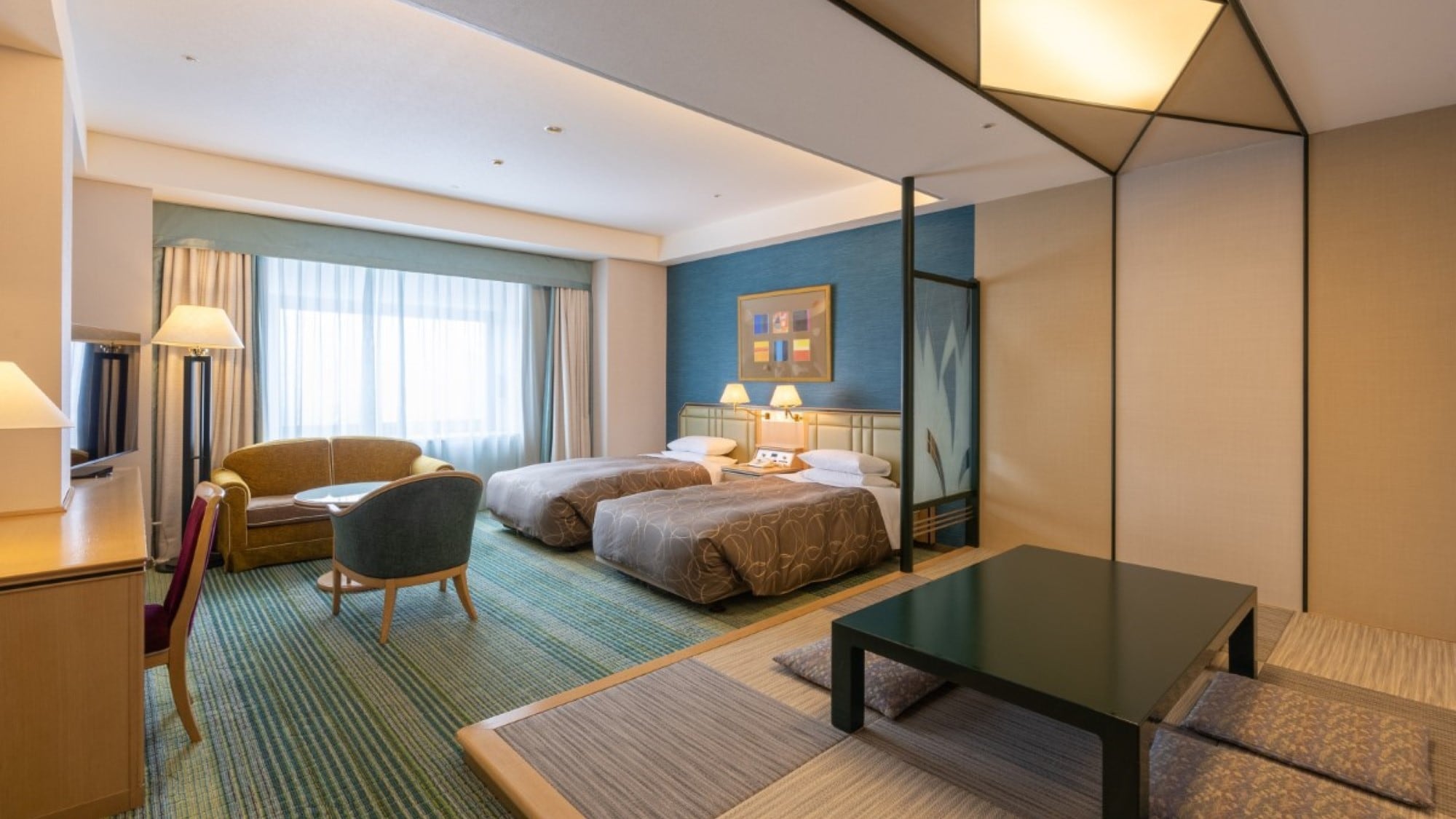 [Family Room, Japanese-Western Style (50m²)] Main Building: 9th and 10th floors