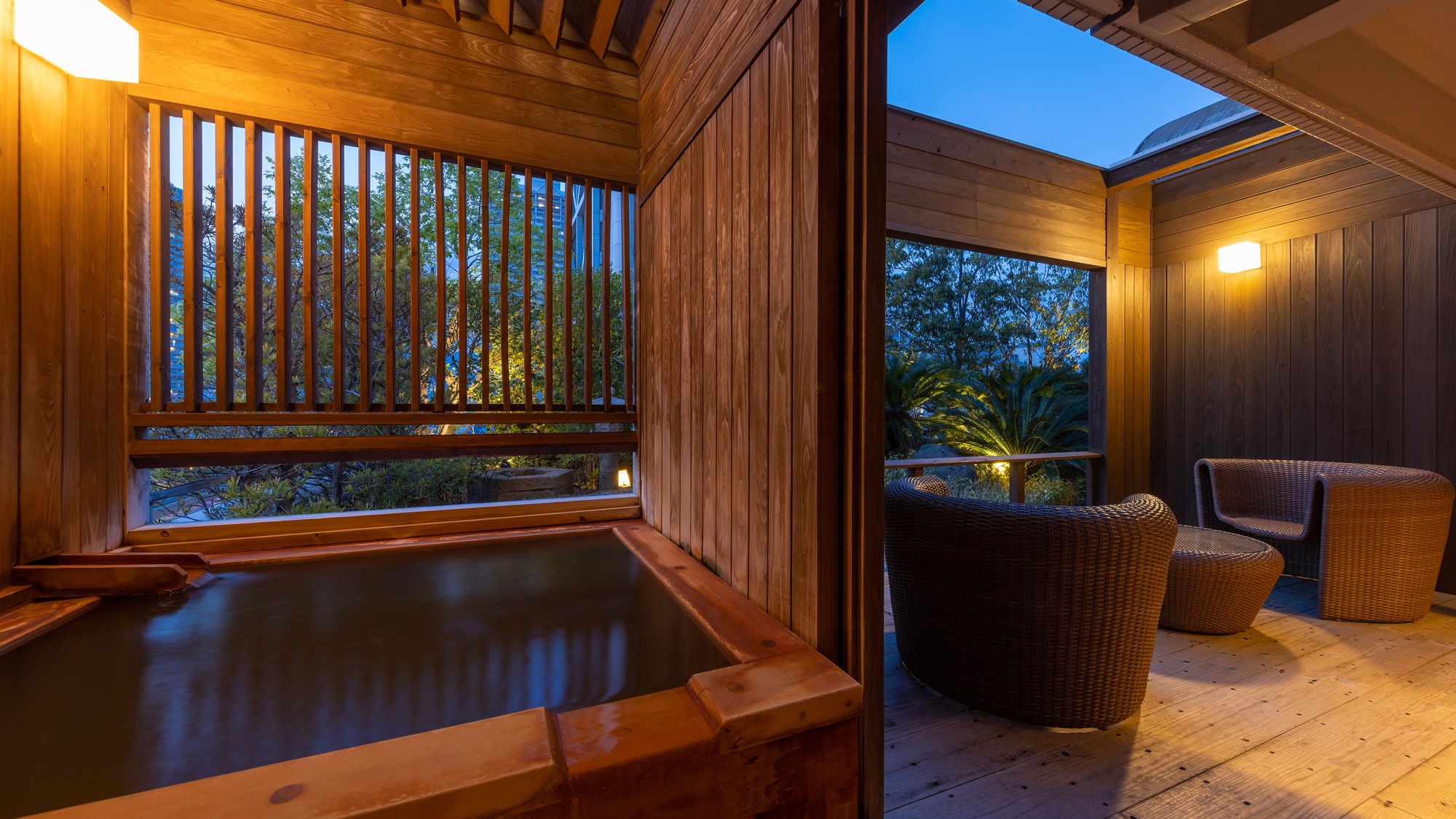 [Japanese-style room with a private open-air bath] Enjoy the hot springs of the private source in 67 square meters / guest room.