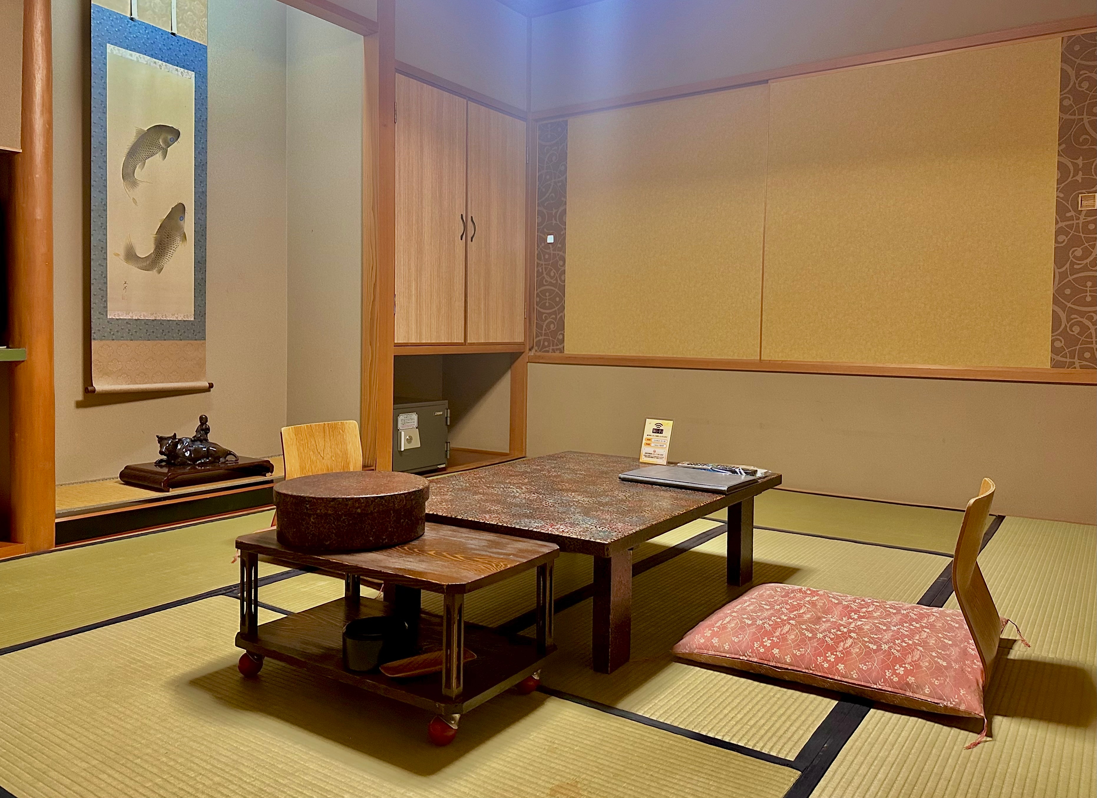 [Non-smoking] Main building Japanese-style room 8 tatami mats