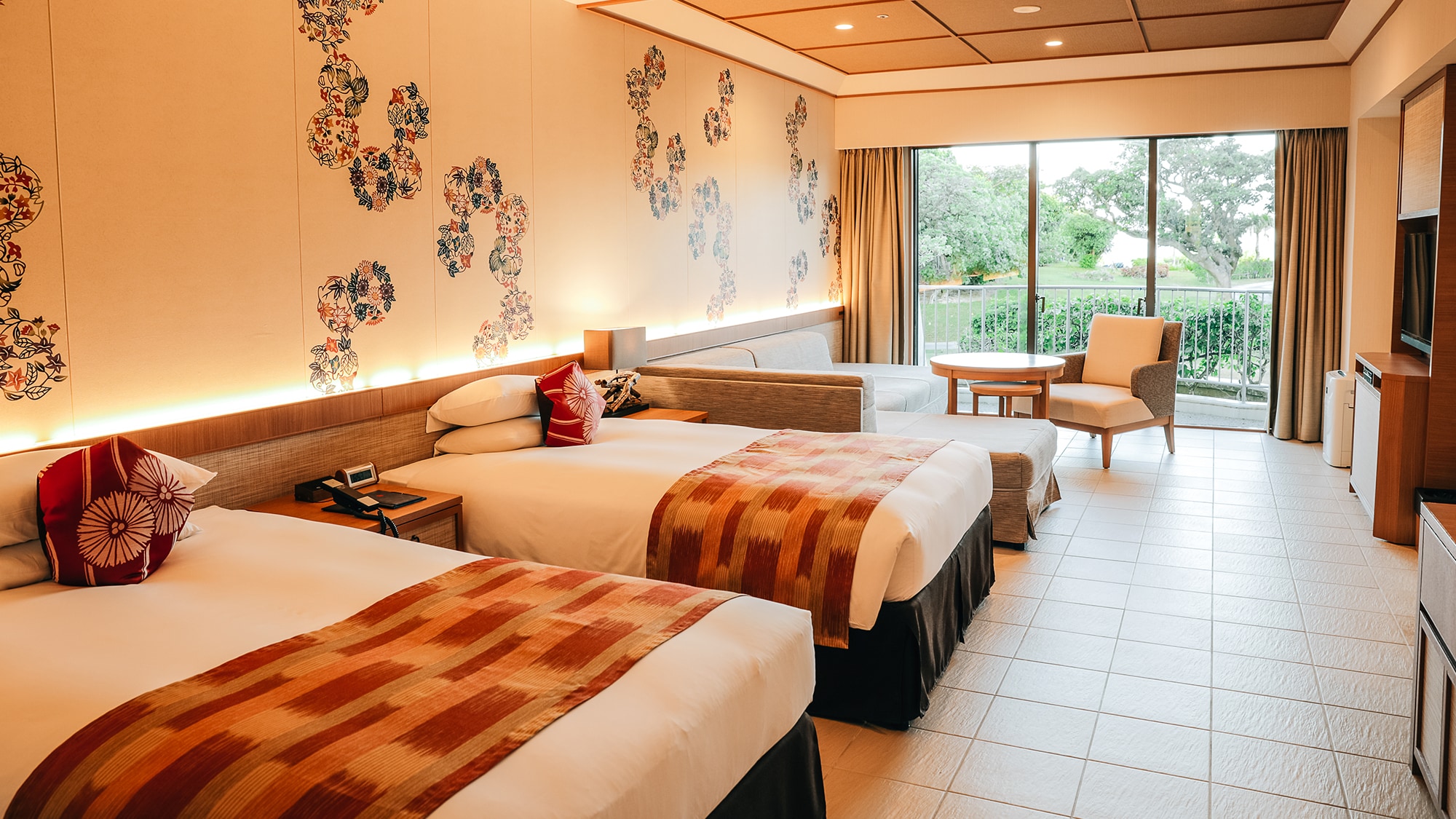 ห้องพักแบบตะวันตกสำหรับครอบครัวปลอดบุหรี่ (ปีกโอเชียน)