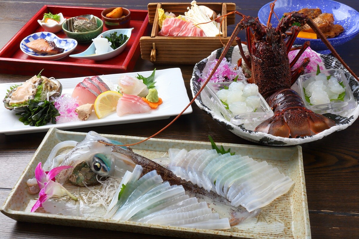 All kinds of seafood