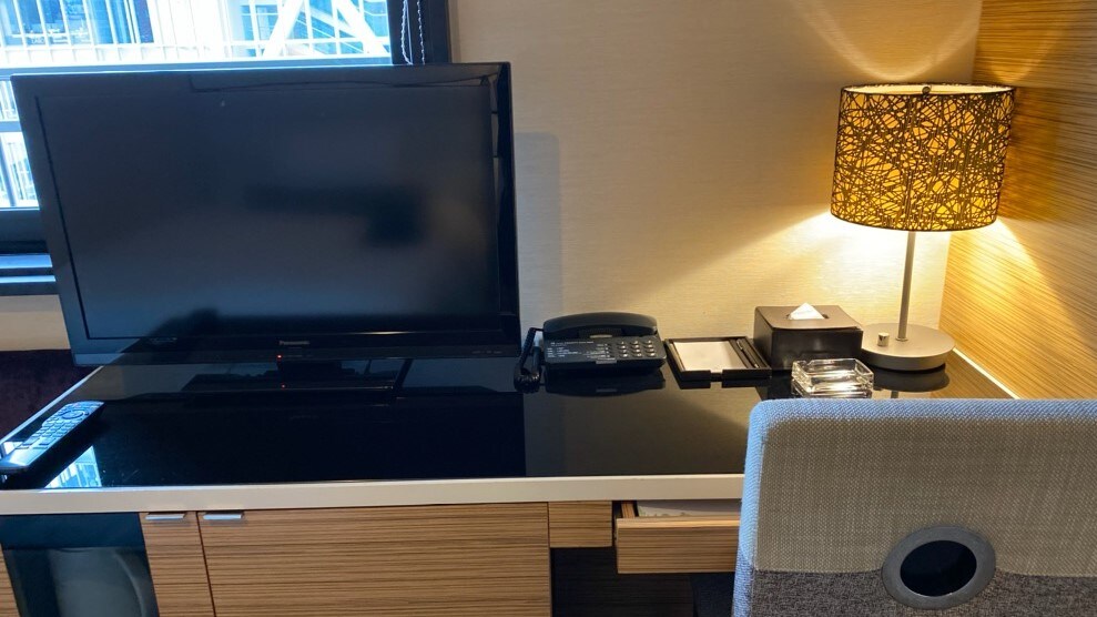 Guest Room Desk