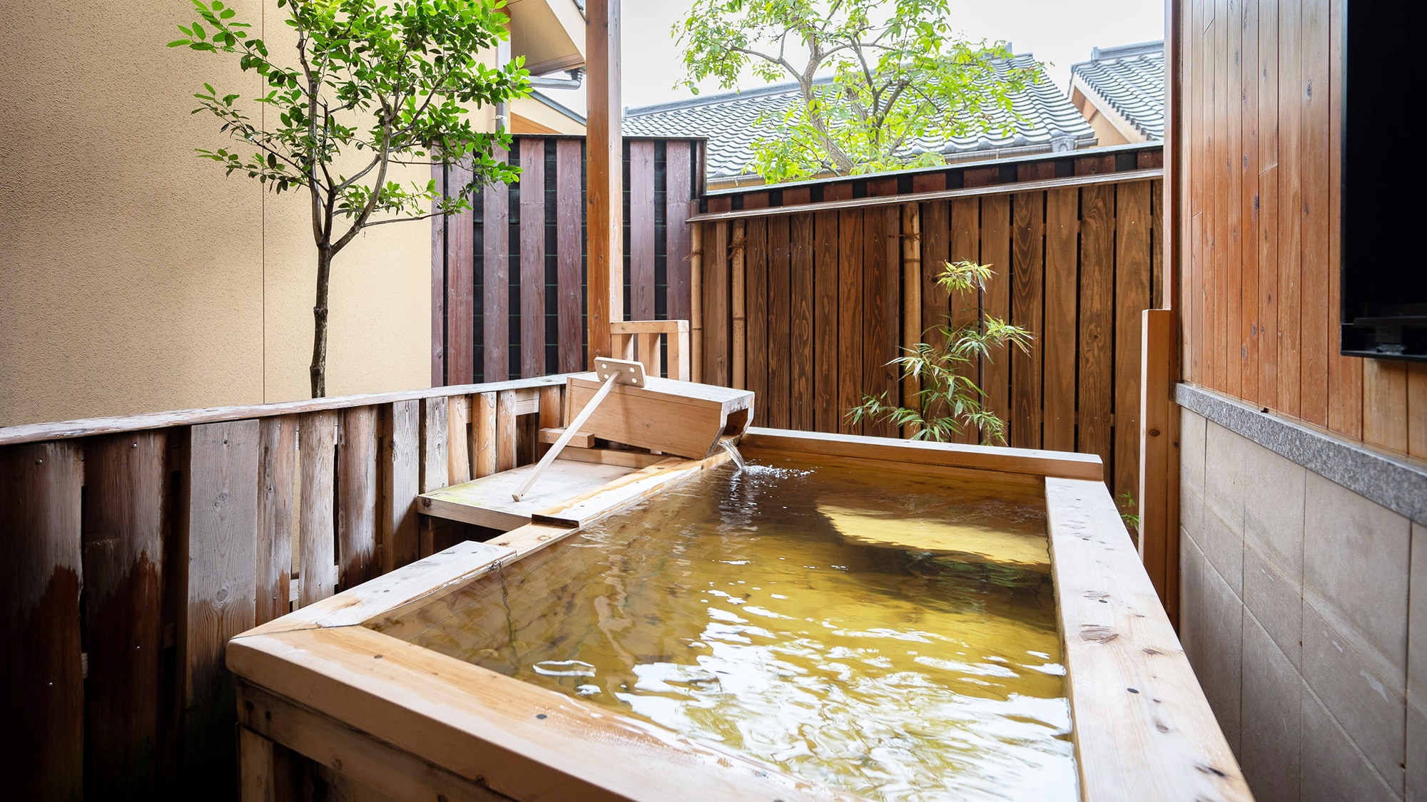 【單層獨立房間B】山吹（雙床房/禁煙）露天浴池（檜木浴池）