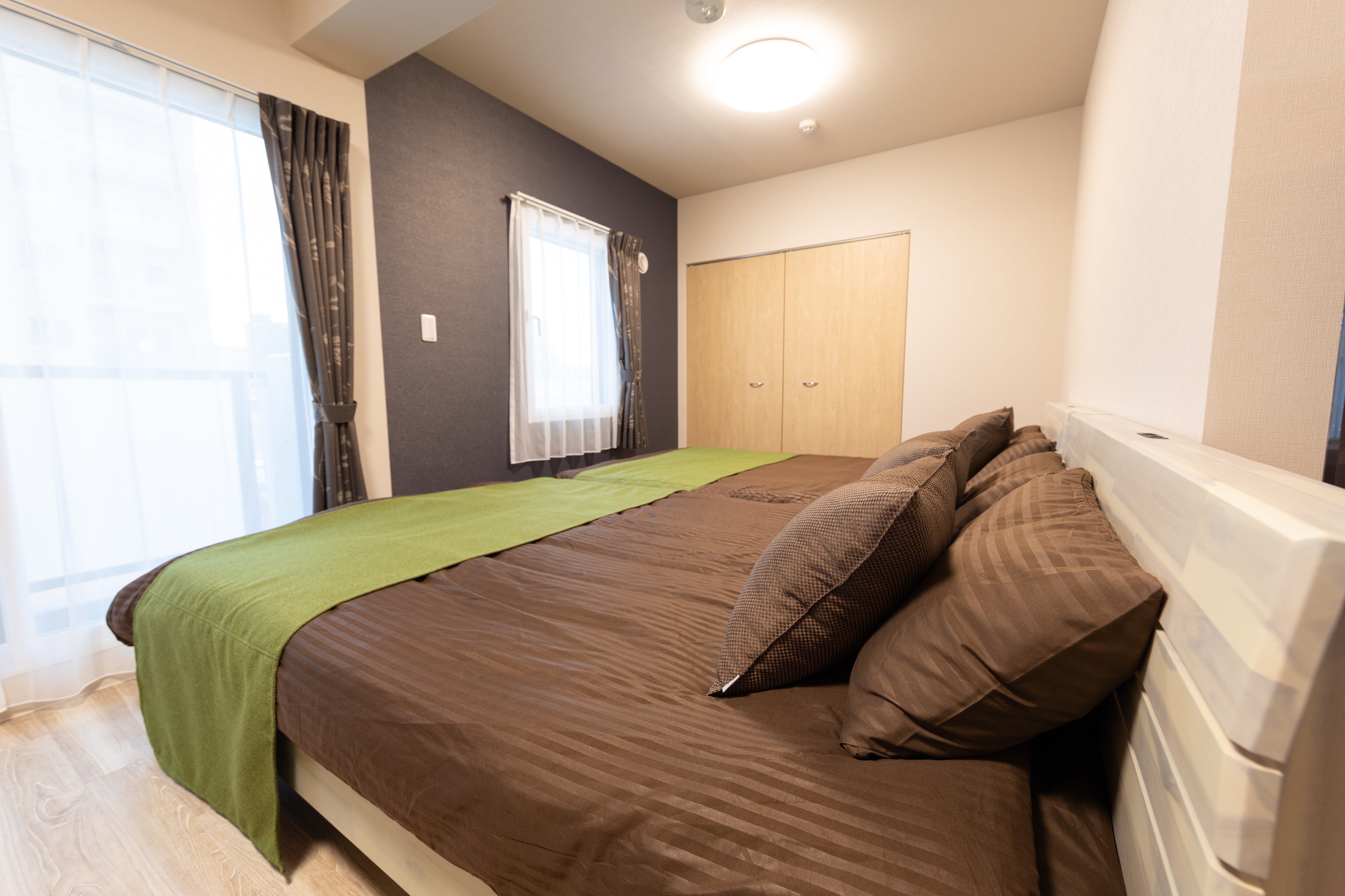 ★Grand Room / Main Room 2 / Brown