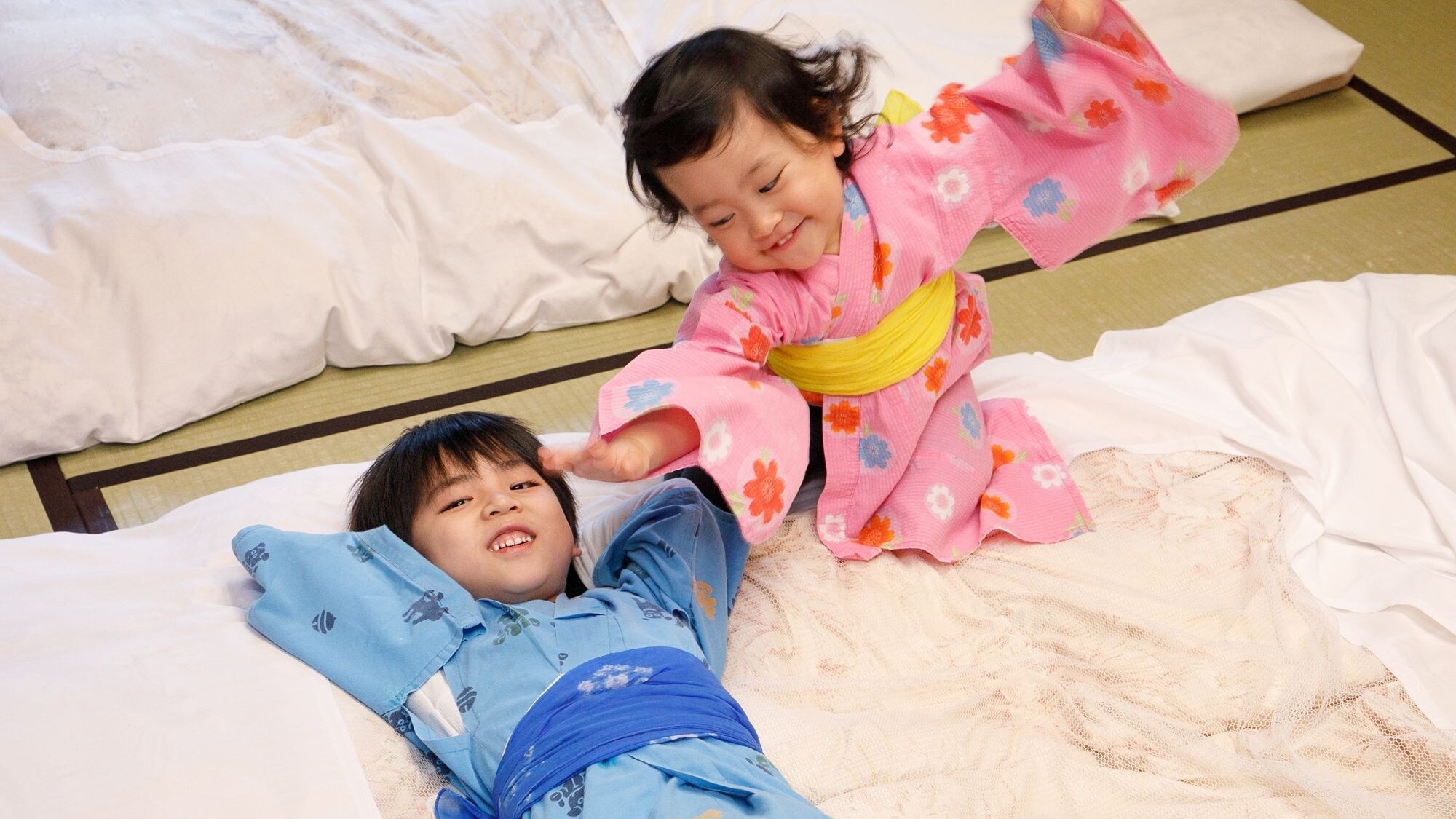 Having fun in futon!