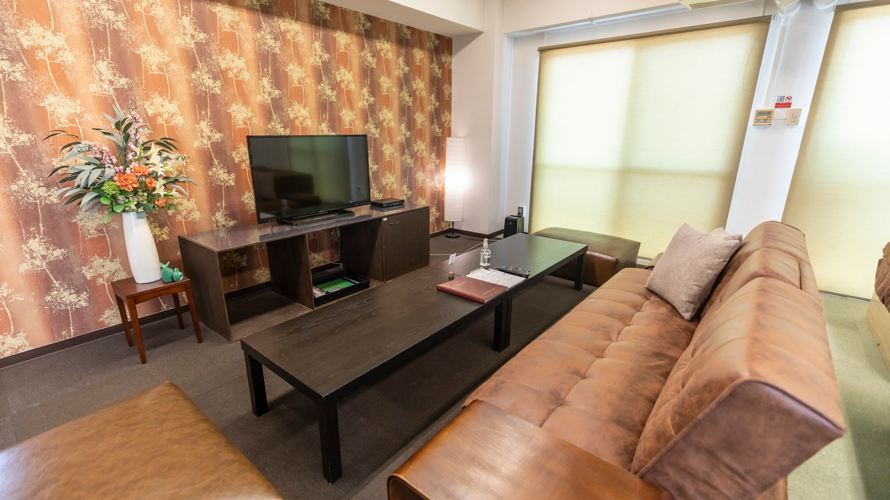 [Non-smoking] Family room for 1 to 5 people (shared bathroom and toilet)