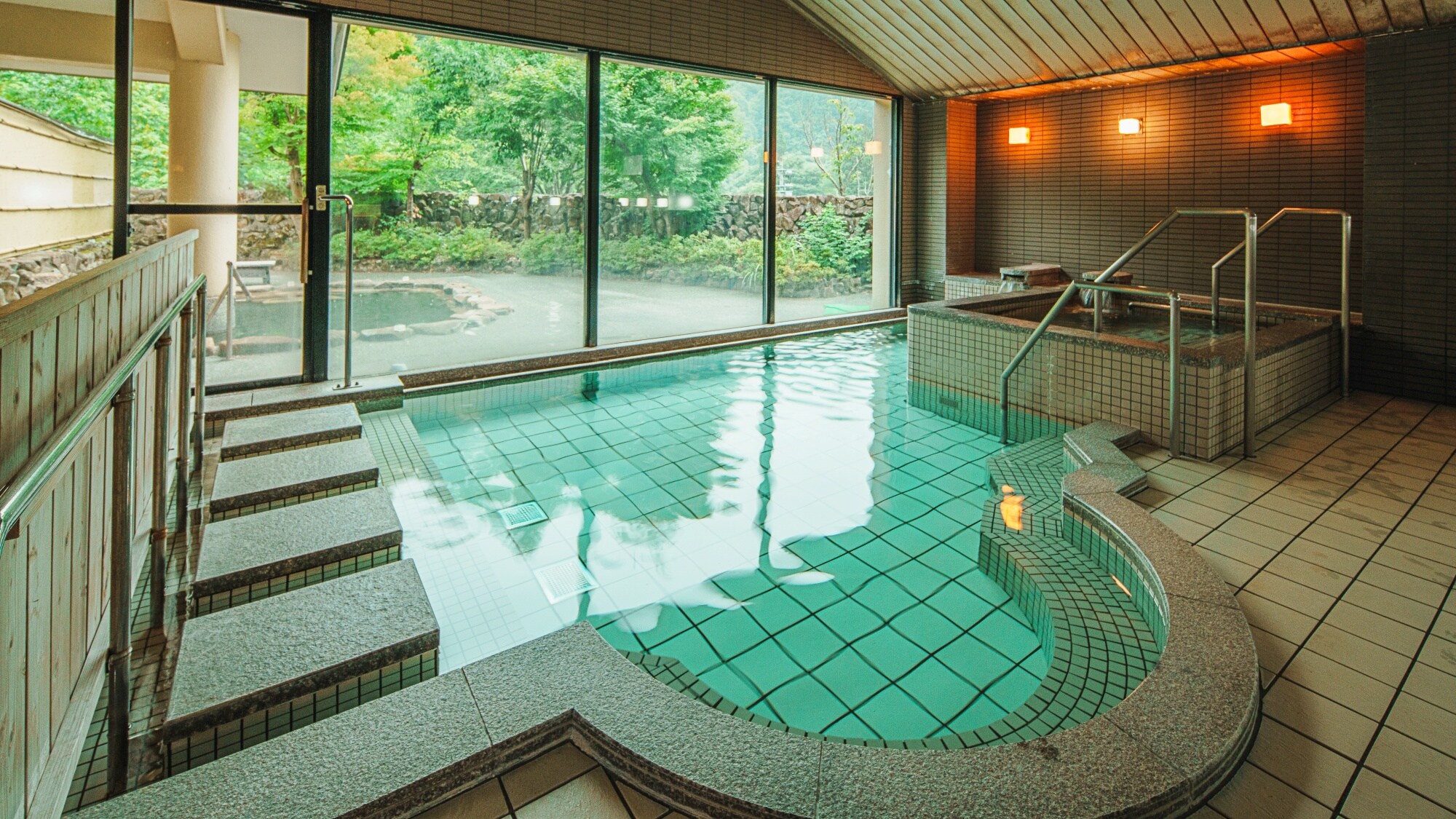 *You can enjoy a variety of baths, including an indoor bath, large public bath, open-air bath, reclining bath, and mist sauna.