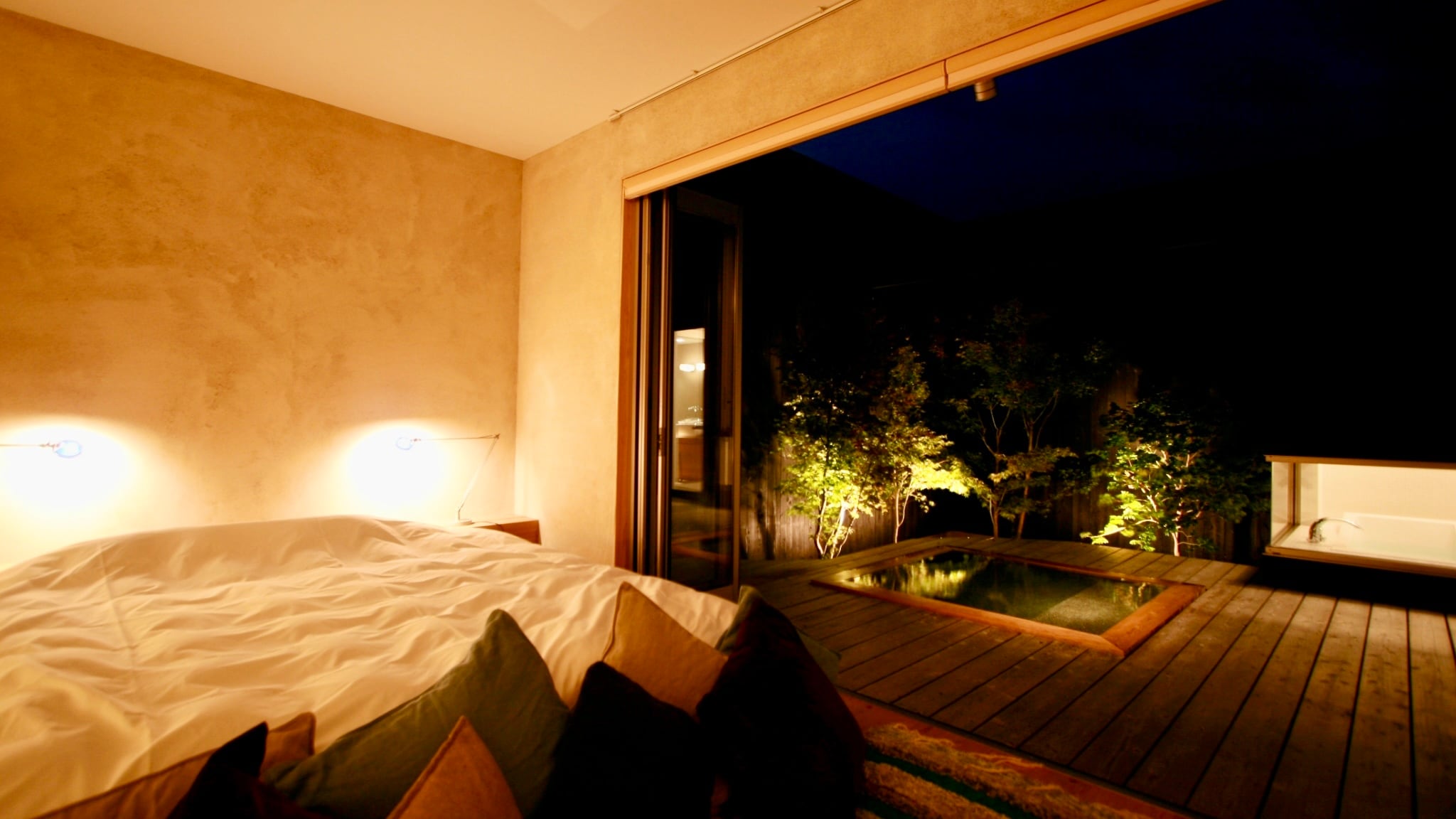 [Star Suite] เตียงขนาดคิงไซส์สุดพิเศษพร้อมดวงดาว / ห้องเดี่ยวพร้อมอ่างอาบน้ำกลางแจ้ง