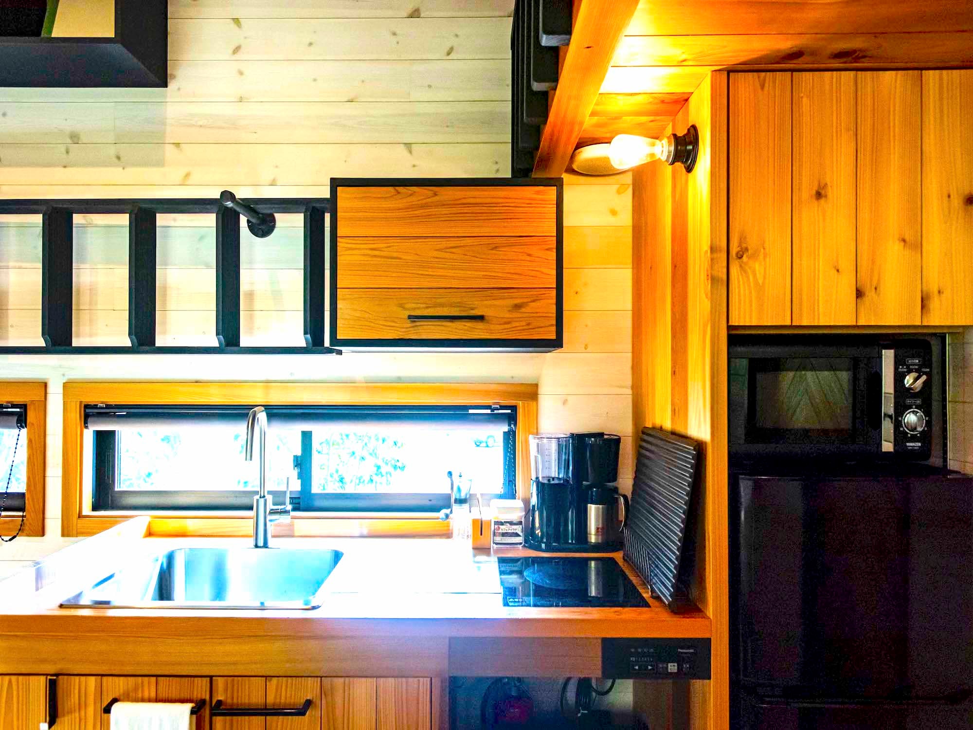 THE ROCK Mini Kitchen