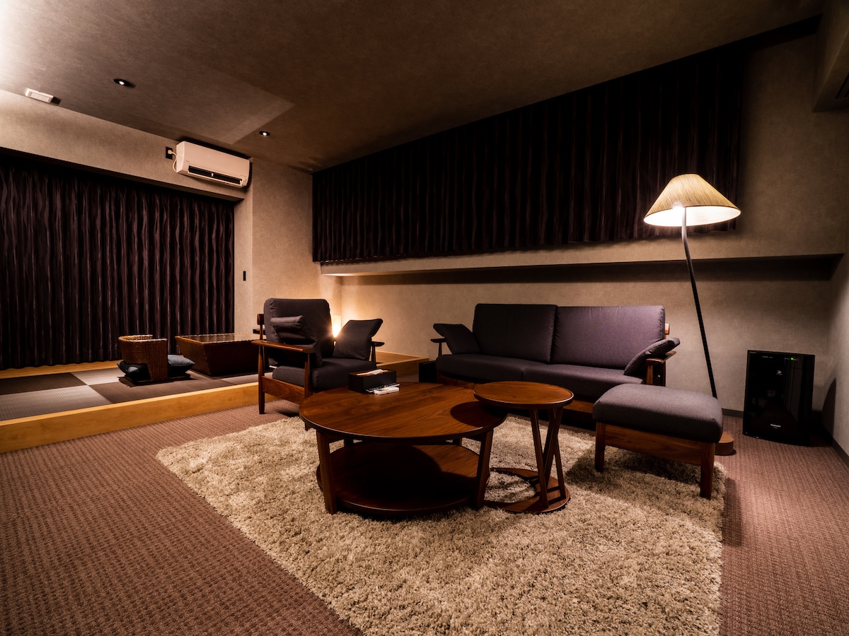 Top Floor Presidential Pent House