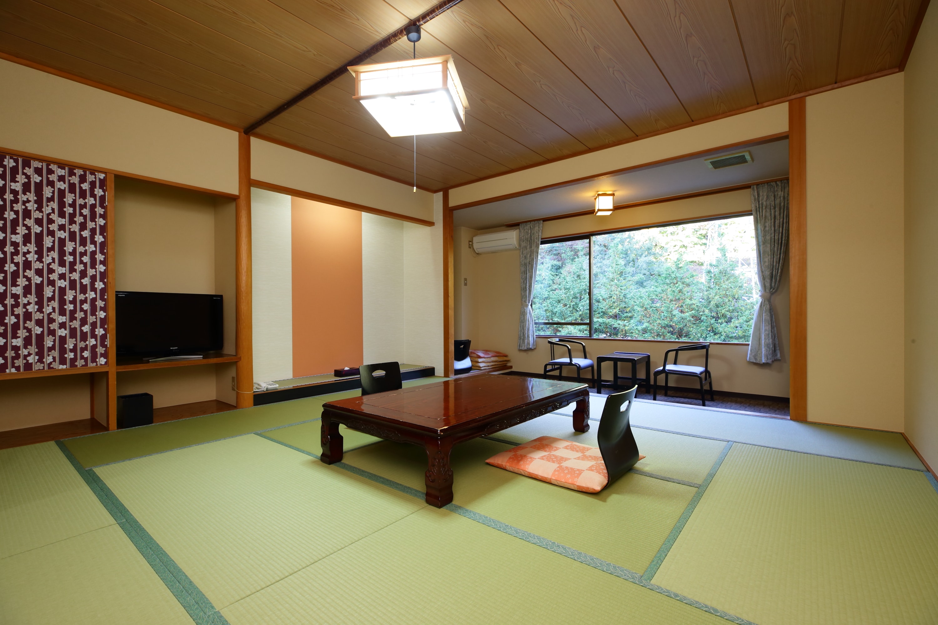 2019 Renovated Guest Rooms
