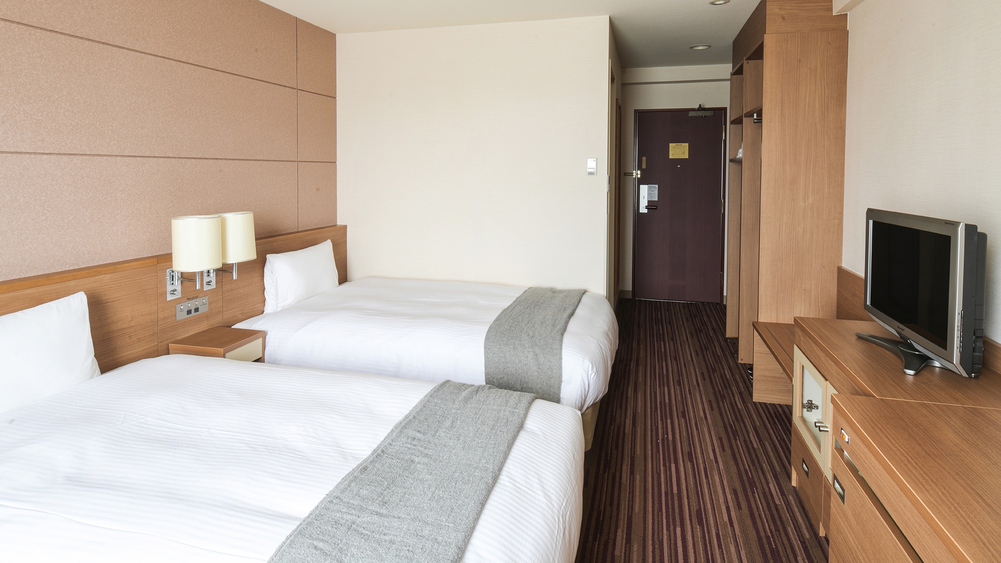 ③Phòng Superior Twin [Phía lâu đài Fukuyama] Chiều rộng giường 120cm x 2