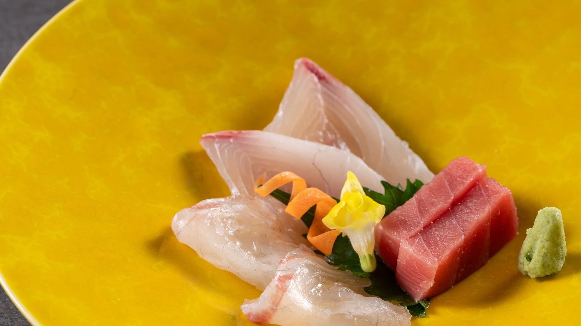 [Land's Blessings Kaiseki] ฤดูหนาว (ธันวาคม 2568 - กุมภาพันธ์ 2569) ซาซิมิ: ปลากะพงแดงอามาคุสะและปลาอีกสองชนิด