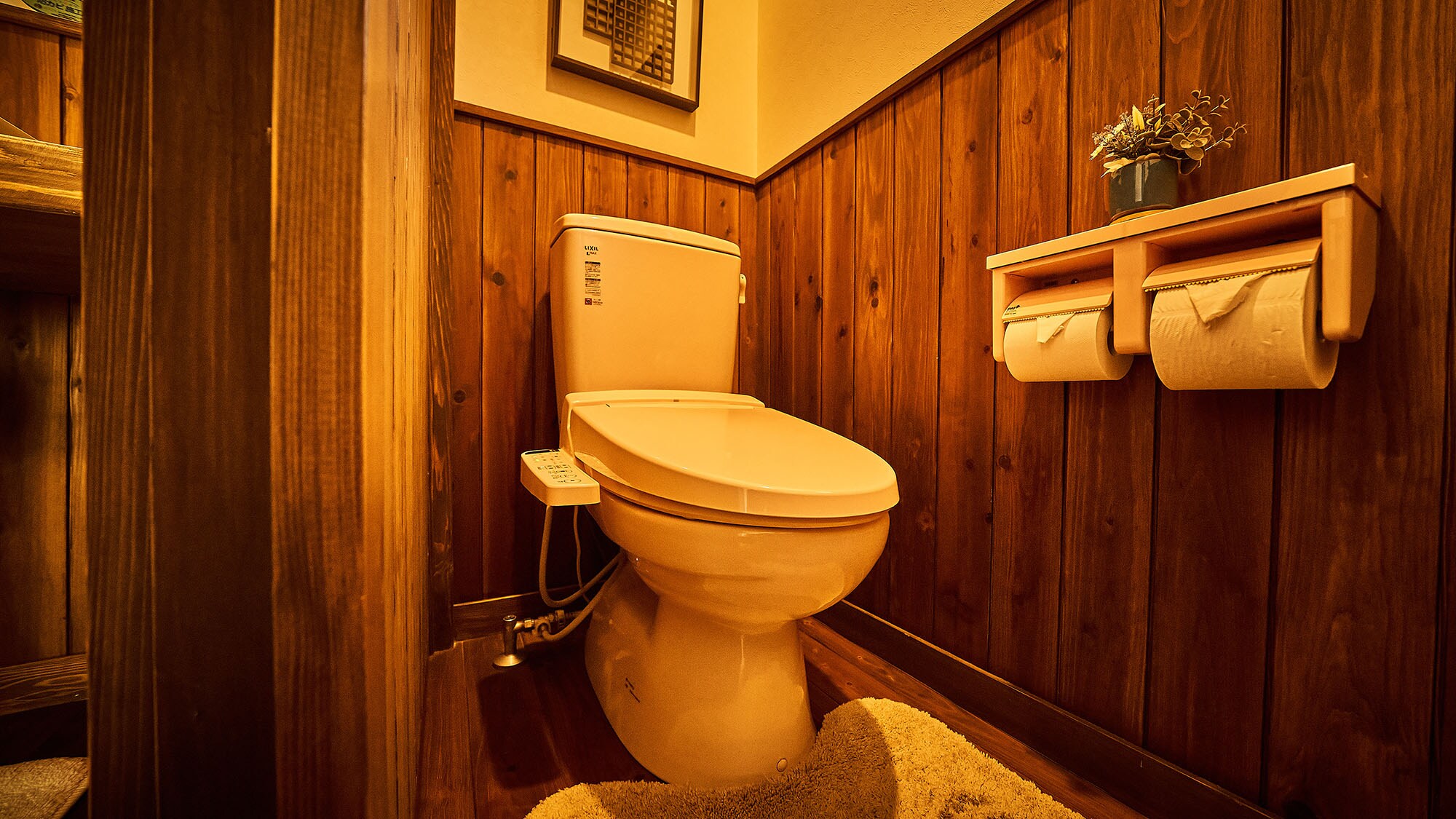 ・[Hibari Annex] Private toilet with warm water washing function