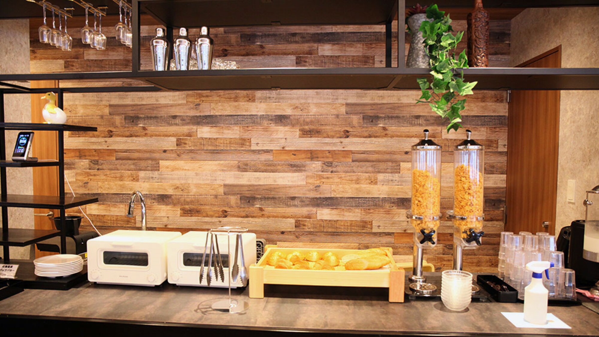 Breakfast buffet (image)