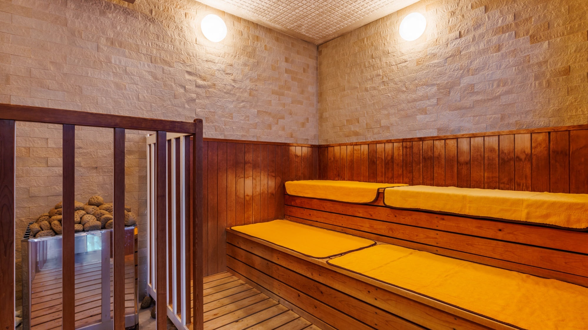 Large public bath “Mikami Yu” sauna