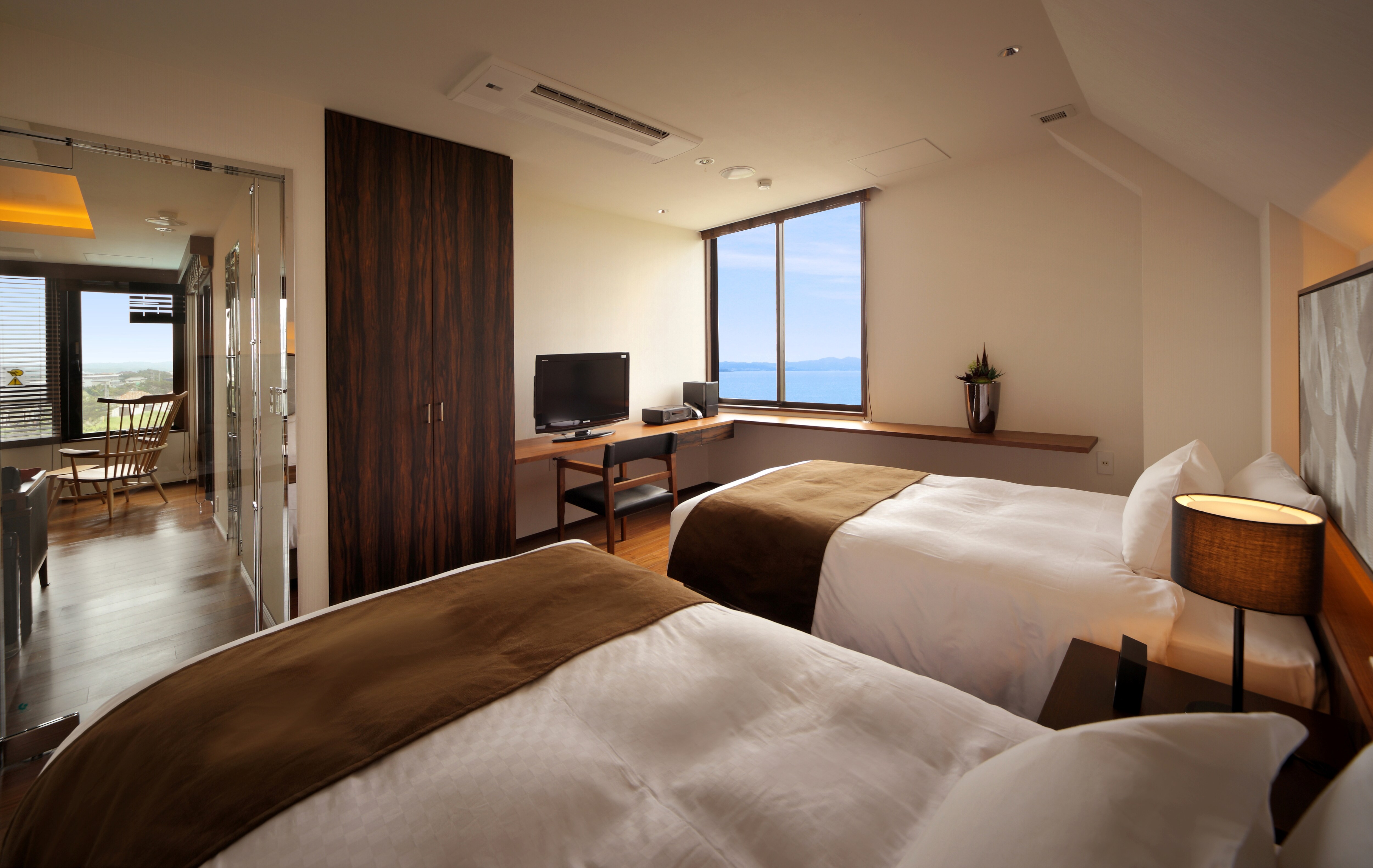 Stylish Suite
