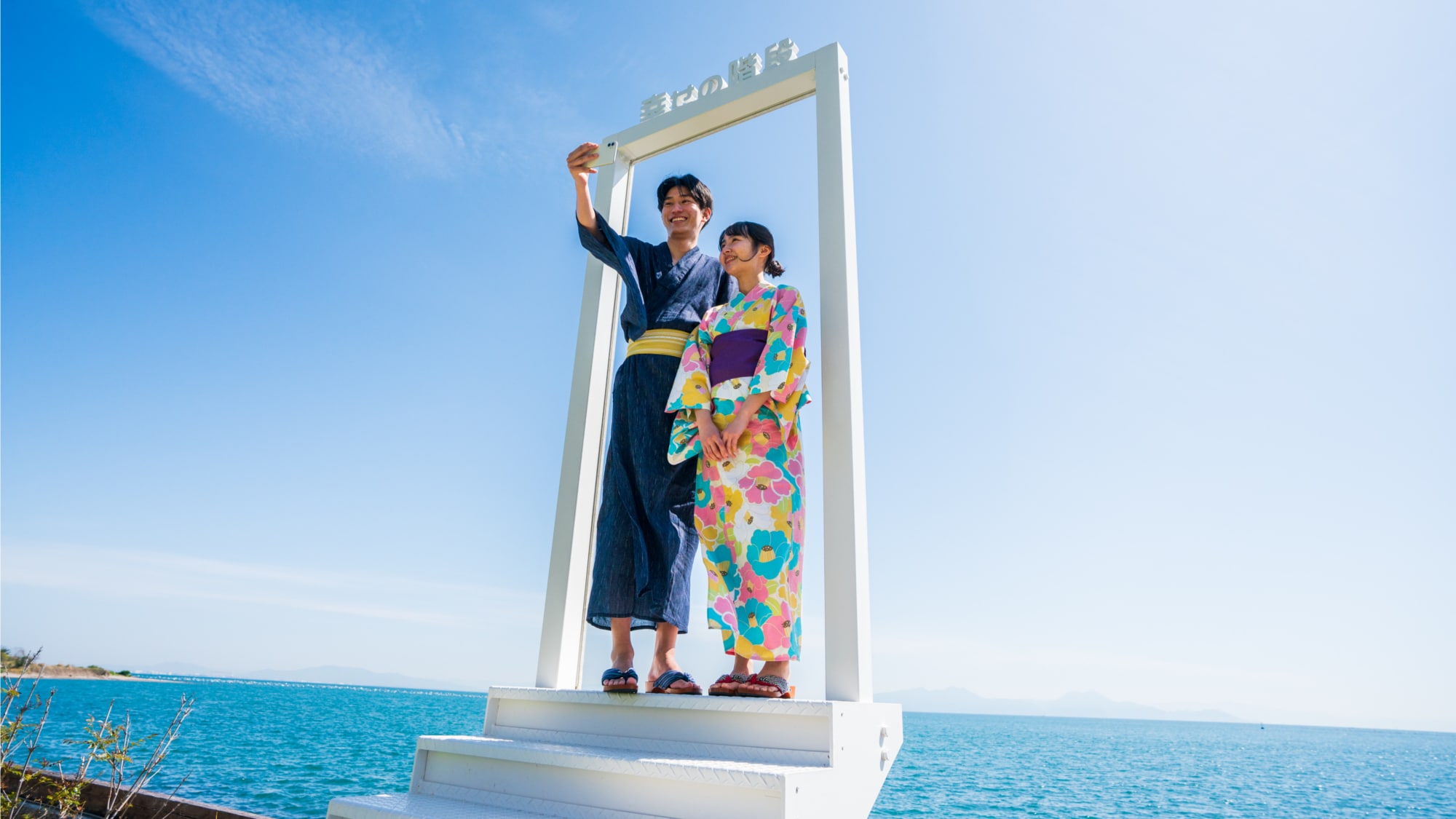 [สวน 1,000 tsubo] "บันไดแห่งความสุข" เป็นจุดถ่ายรูปที่แนะนำ ♪ โปรดถ่ายภาพที่น่าจดจำ♪