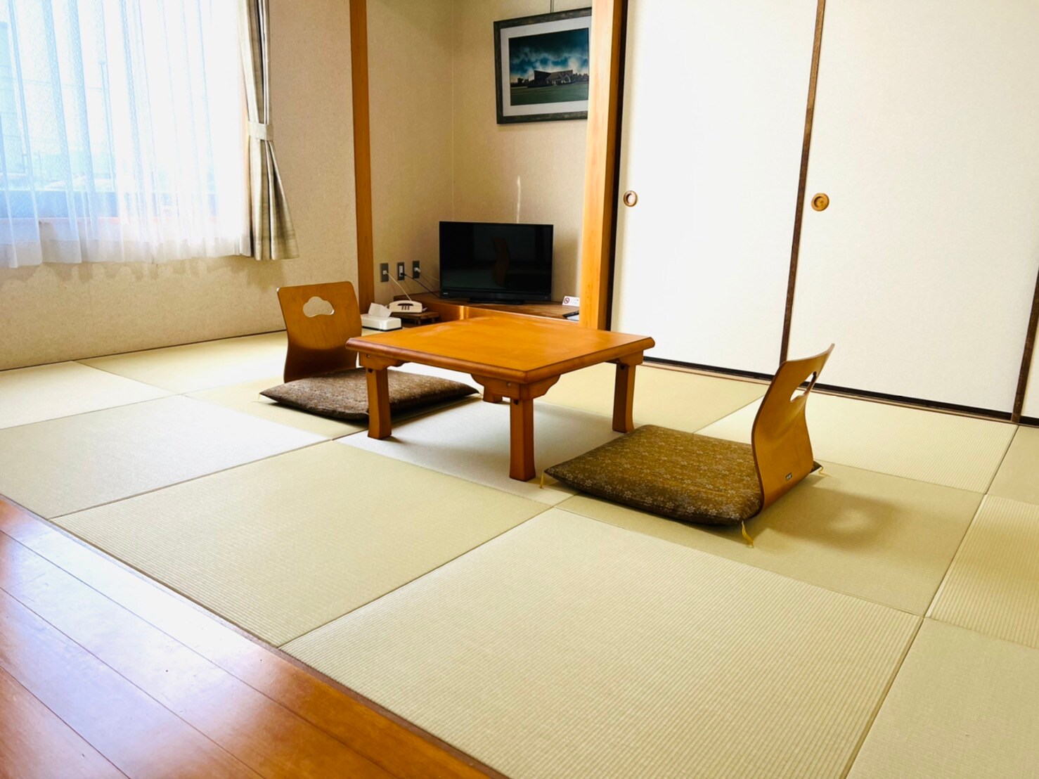 Japanese-style room