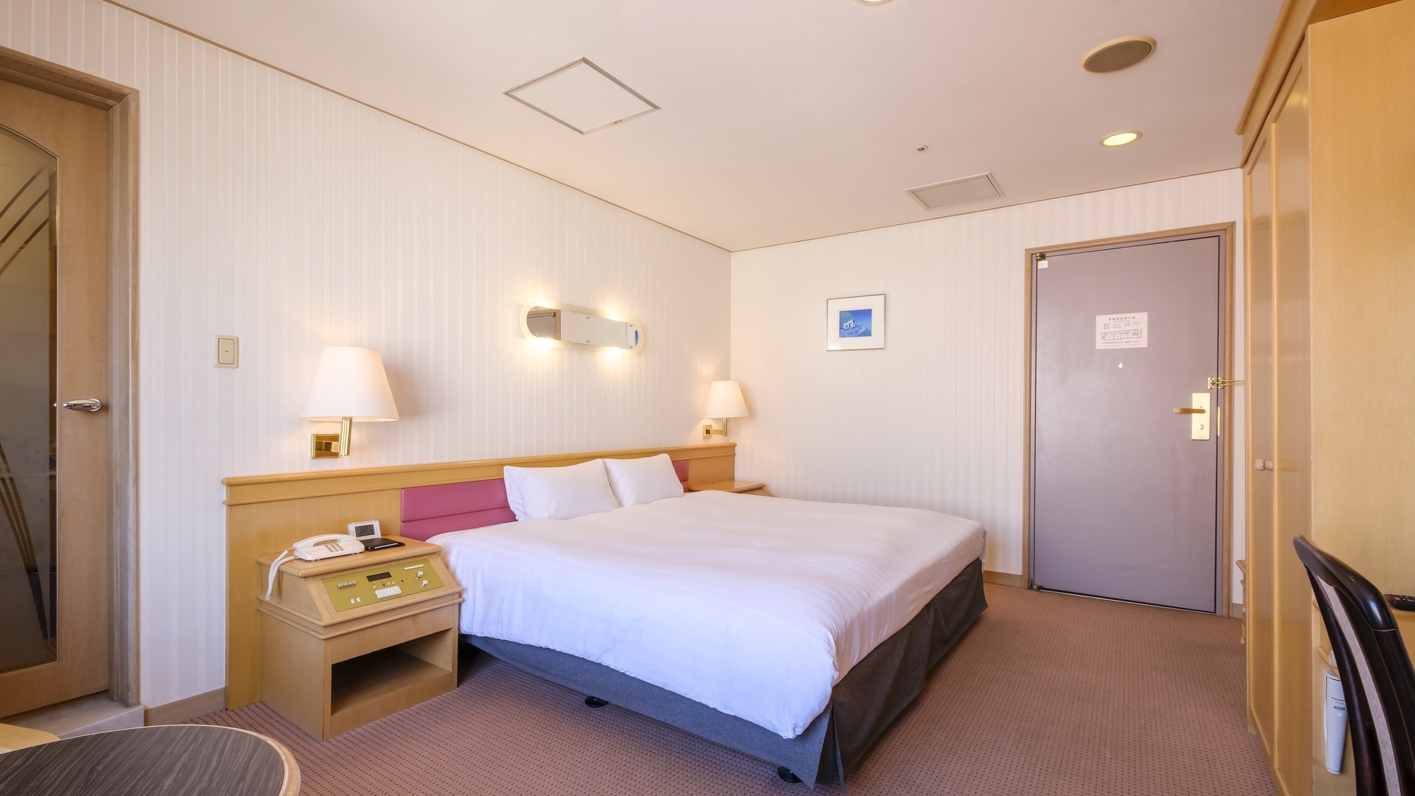 ◇Non-smoking◇Deluxe double room (31 square meters/width 210cm)