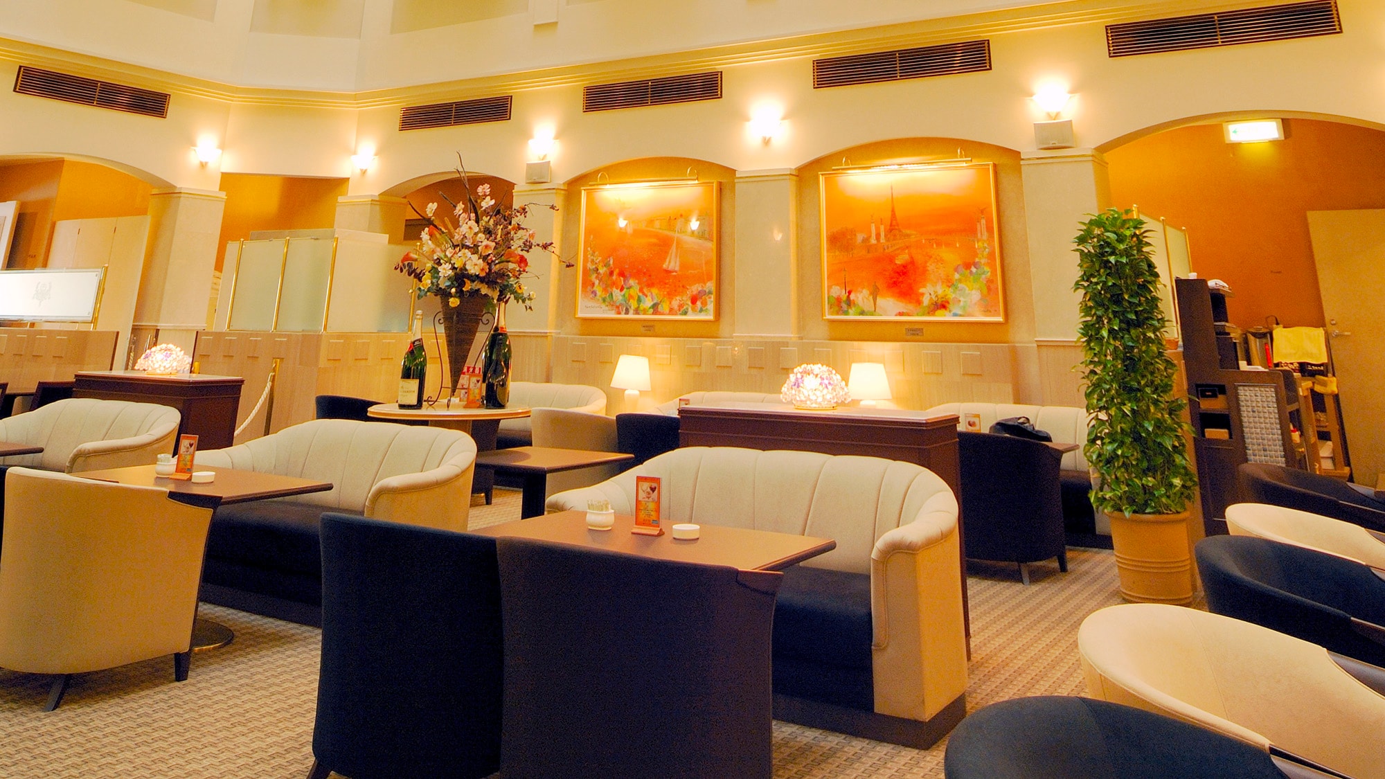 ≪32F Lounge "Prashanti" ≫