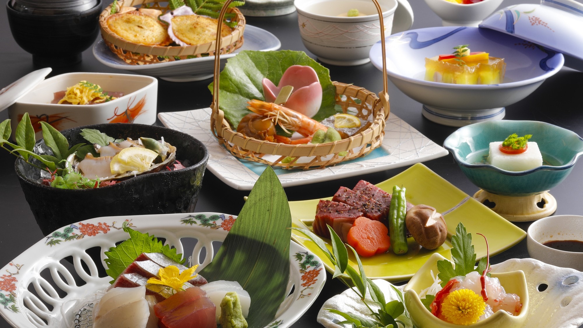 Thịt bò wagyu tôm và bào ngư