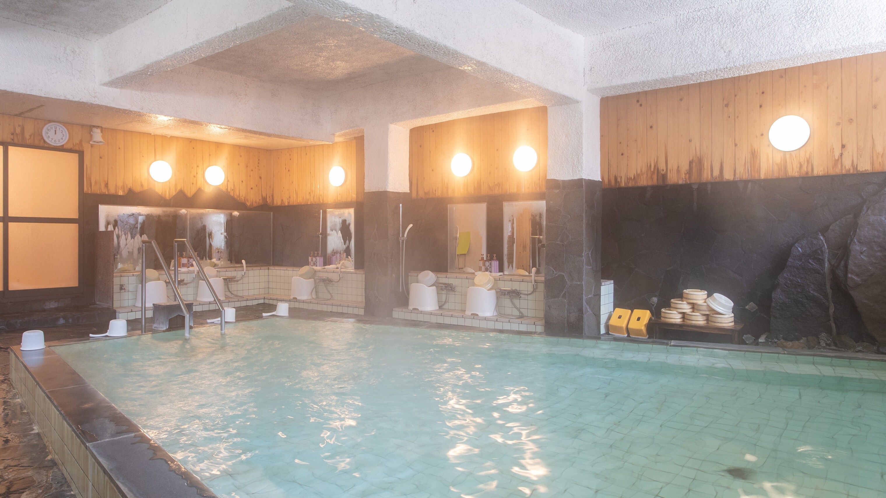 Women's bath