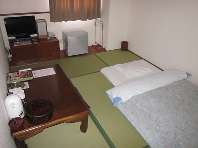 Japanese-style room