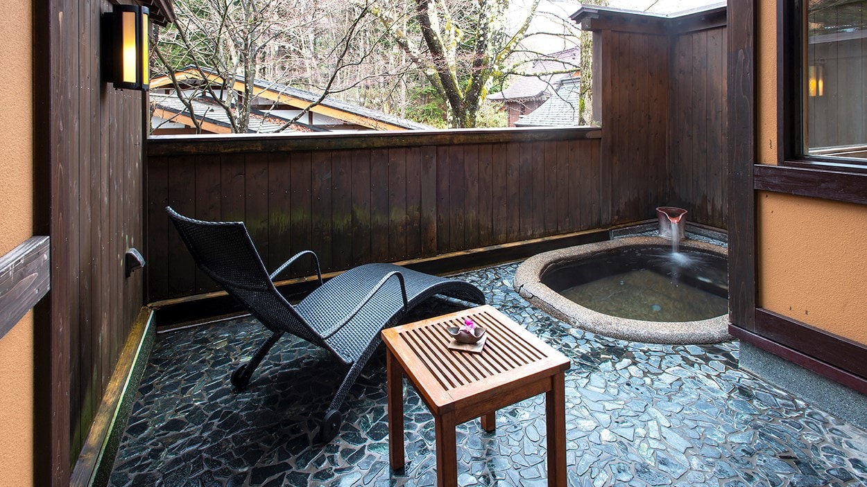 Example of guest room (Senzantei guest room with open-air bath)