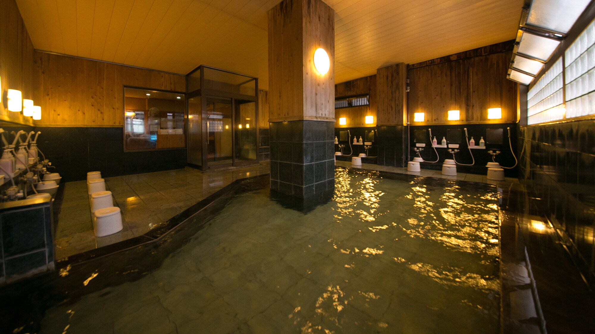 Natural hot spring public bath