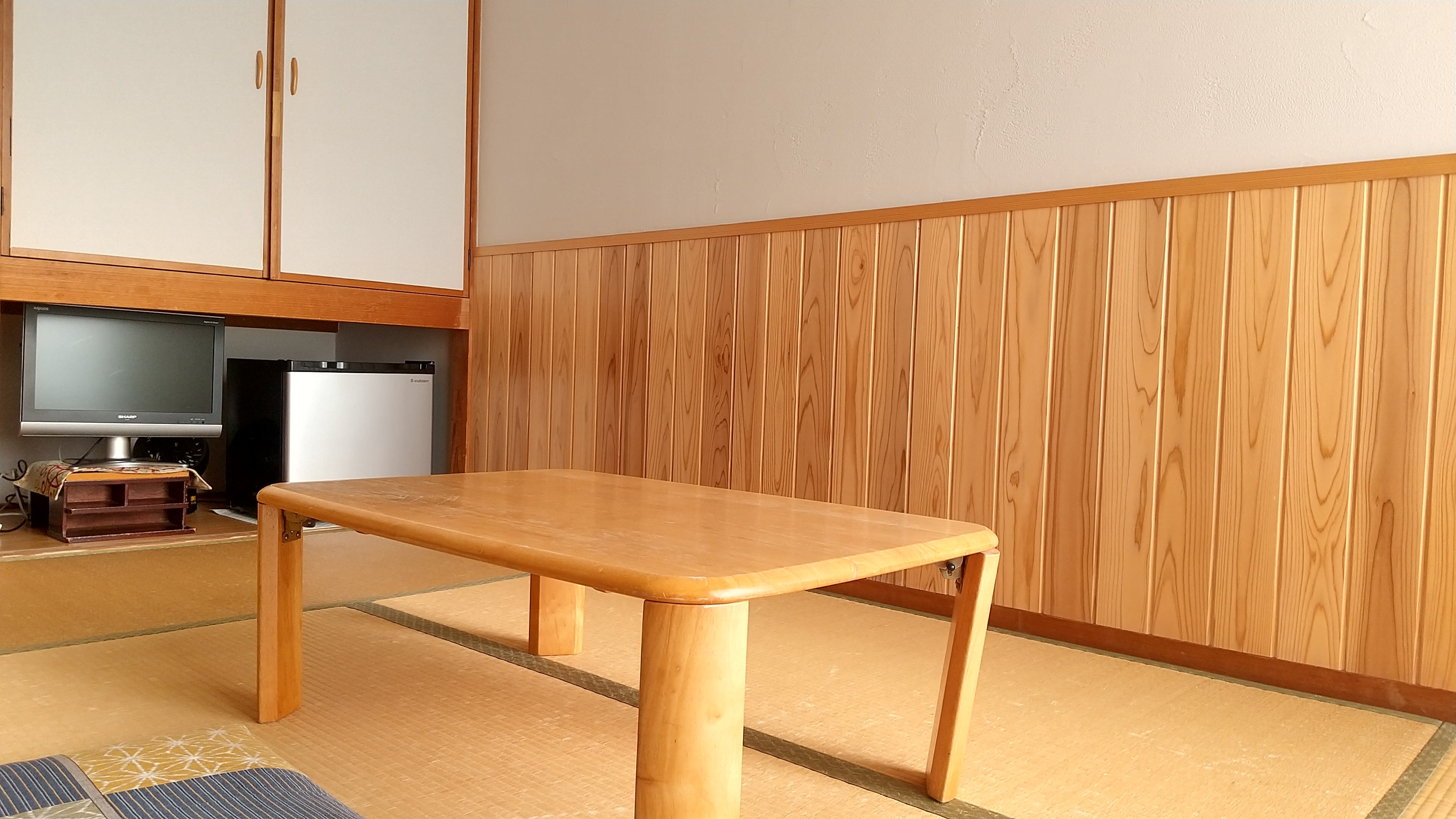 6 tatami Japanese-style room