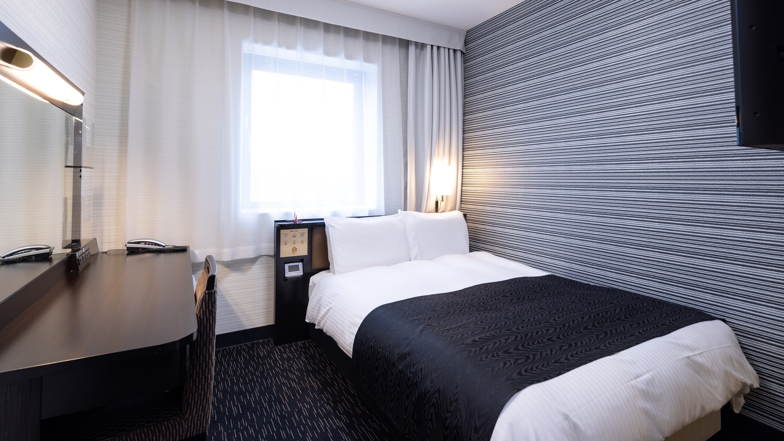 顶层（8楼）双人无烟房