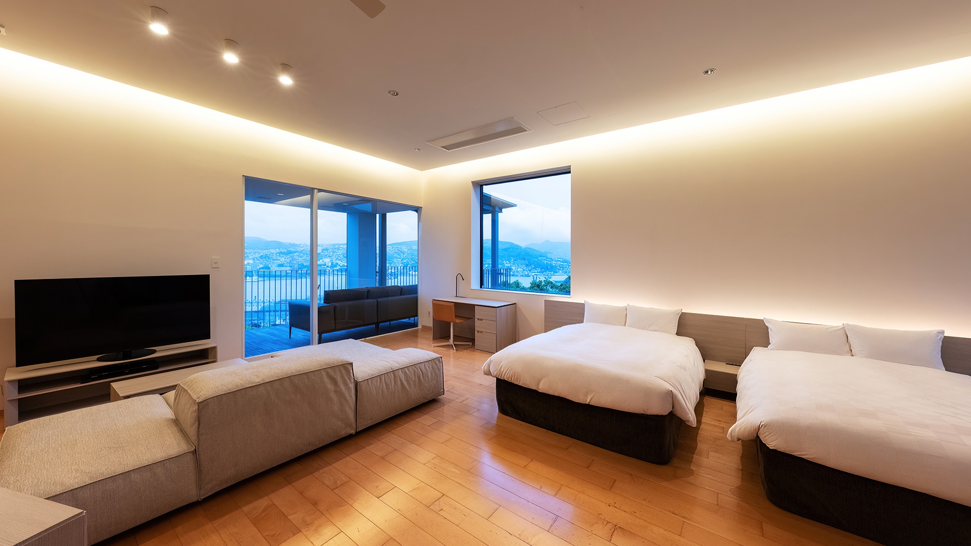 ■Renovated in April 2011■【Tower Suite】We offer an even more luxurious stay, including a newly built "Terrace."
