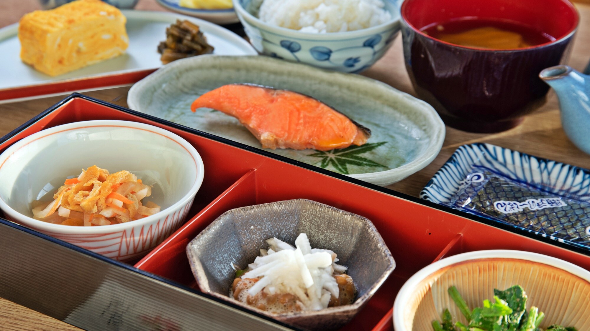 *Breakfast: Home-grown vegetables and Iiyama Koshihikari rice grown with spring water