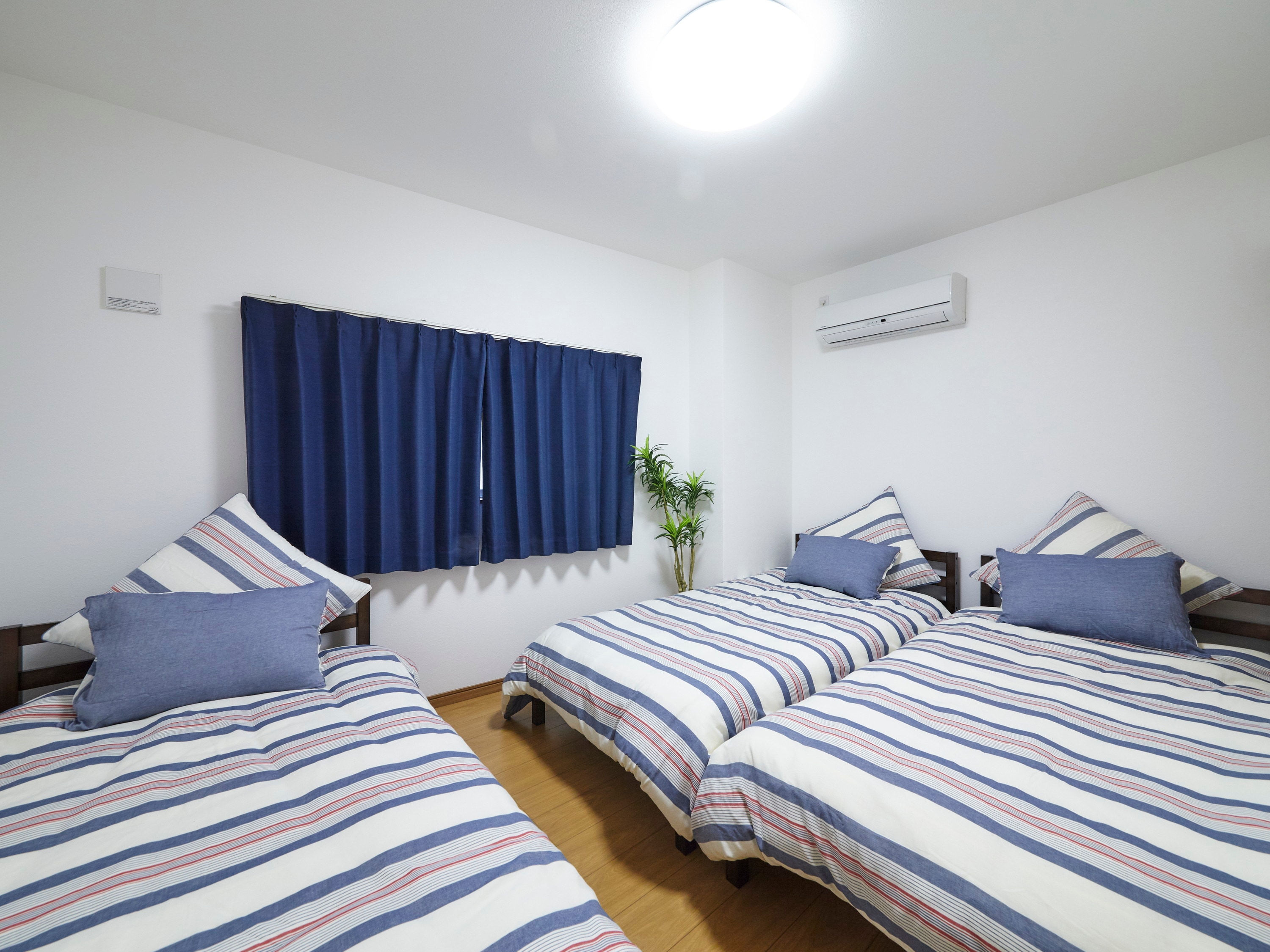 Real lime 402 Bedroom