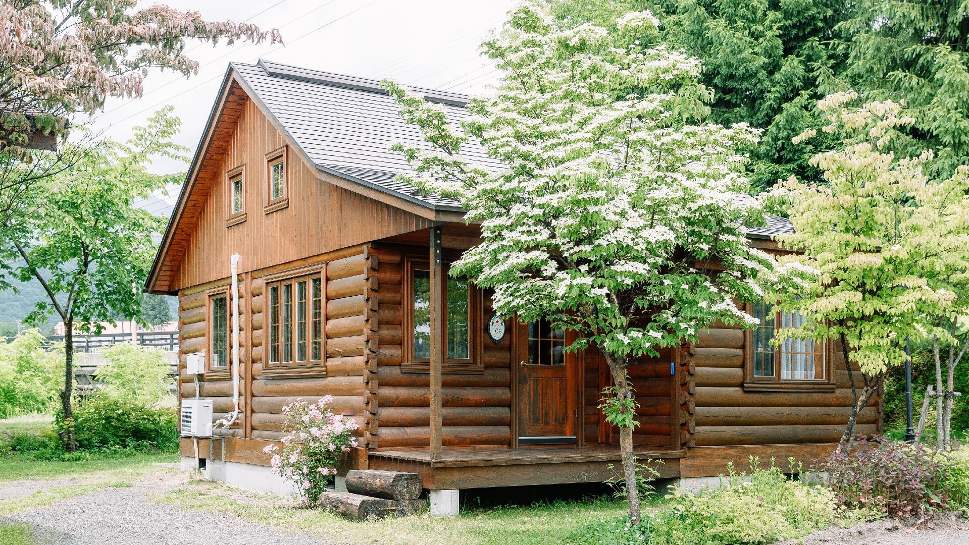 河邊小屋