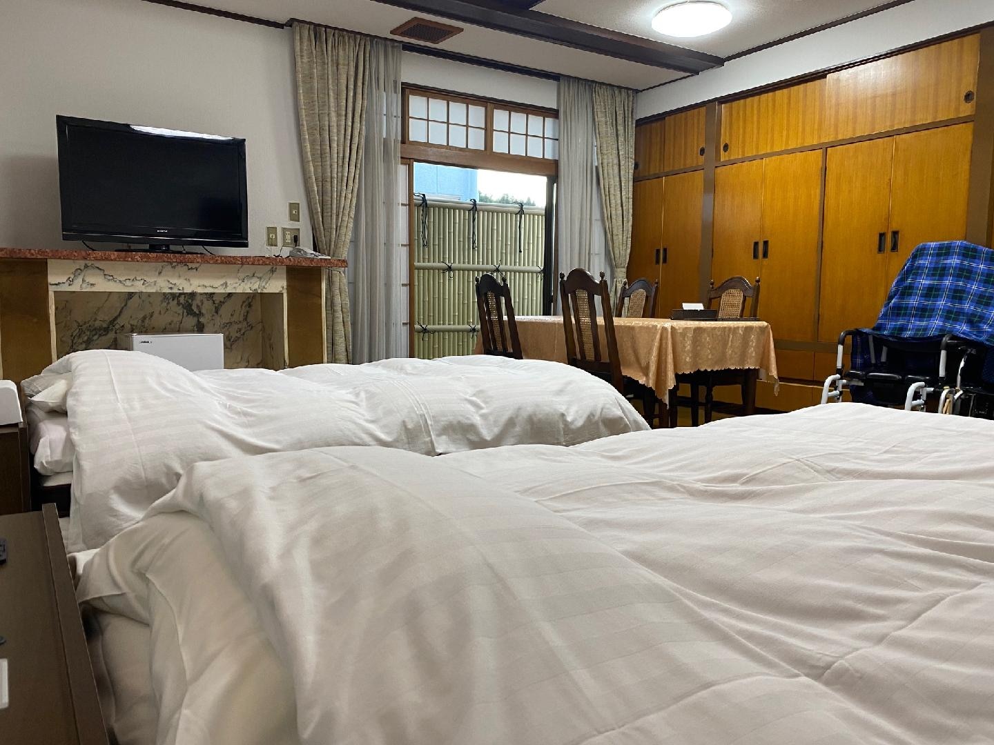 Western-style room (10 tatami mats)