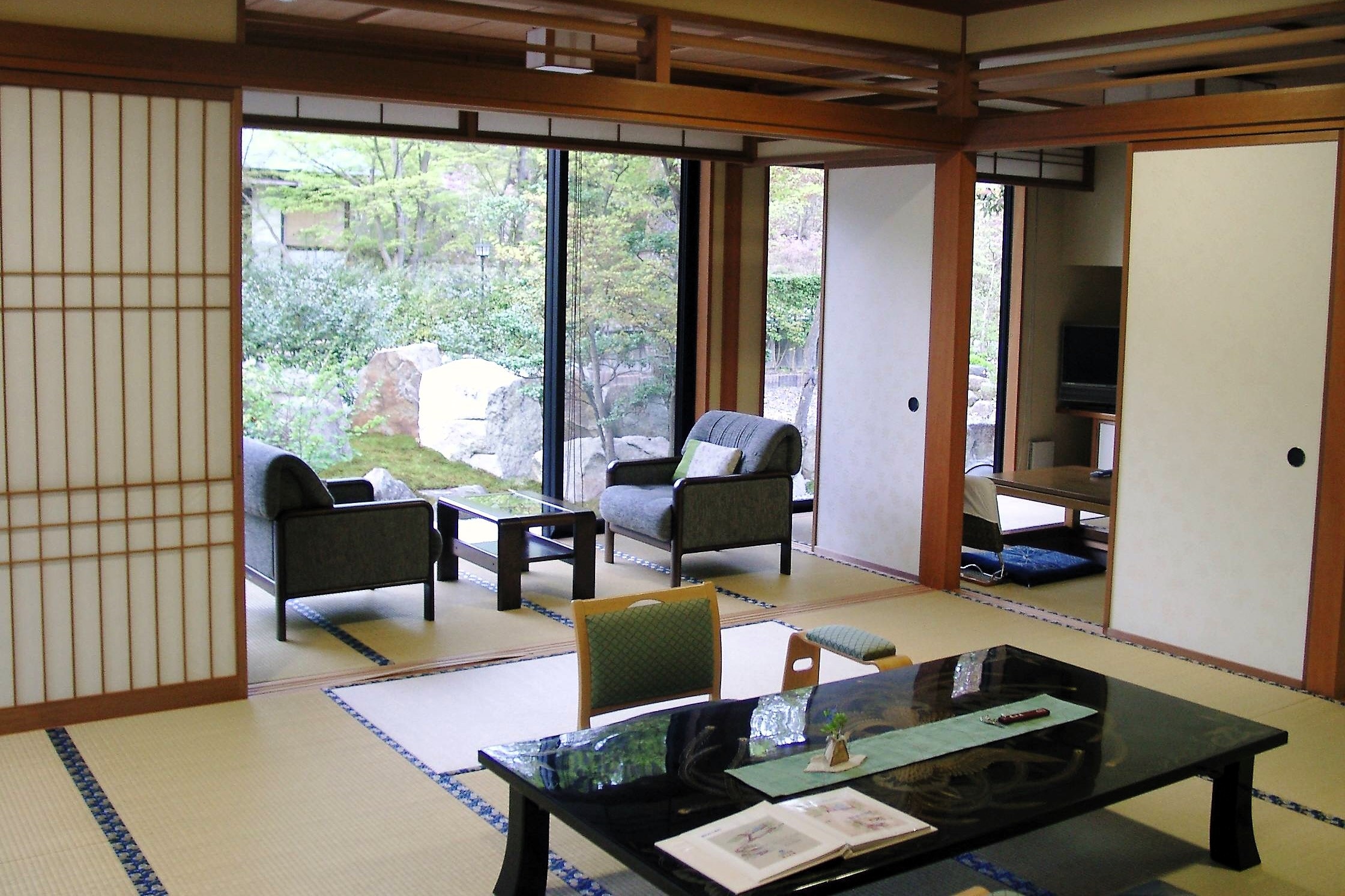 Guest room: Yusaryo Hanasansui 12.5 tatami mats + 6 tatami mats Indoor bath hot spring Horigotatsu