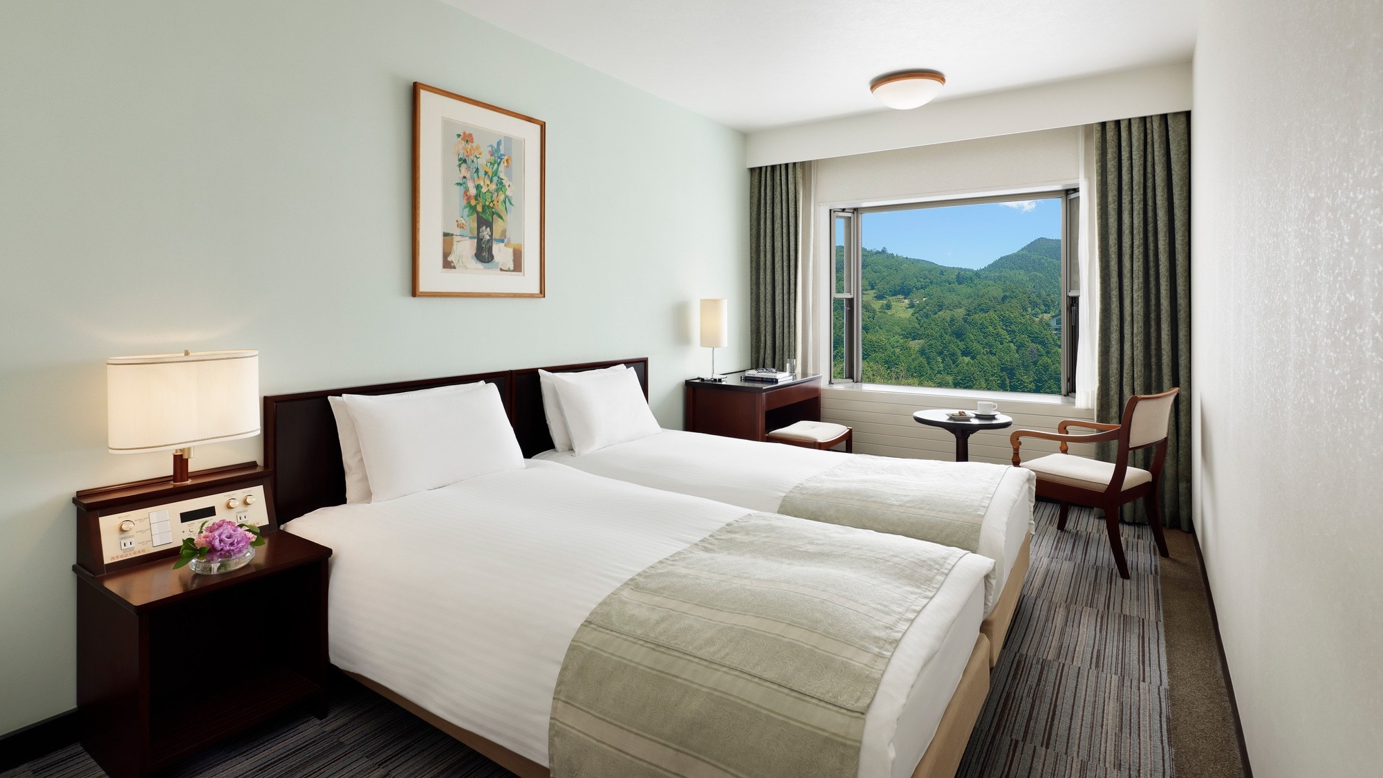 [East building twin room] A compact, easy-to-use guest room close to the hot spring bath.