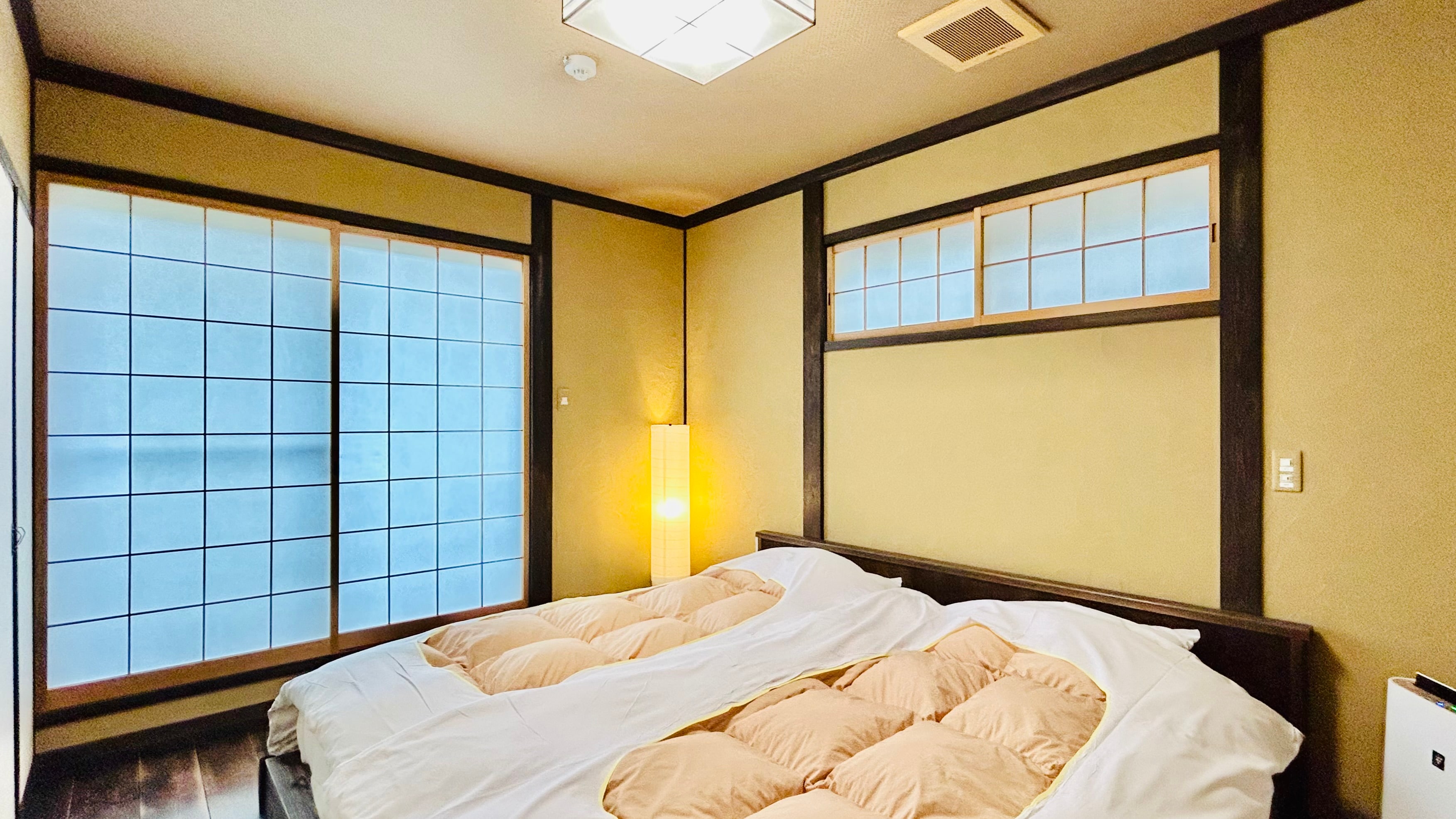[Tsubaki] Relax in a comfortable bed and room♪ Japanese modern room (non-smoking)