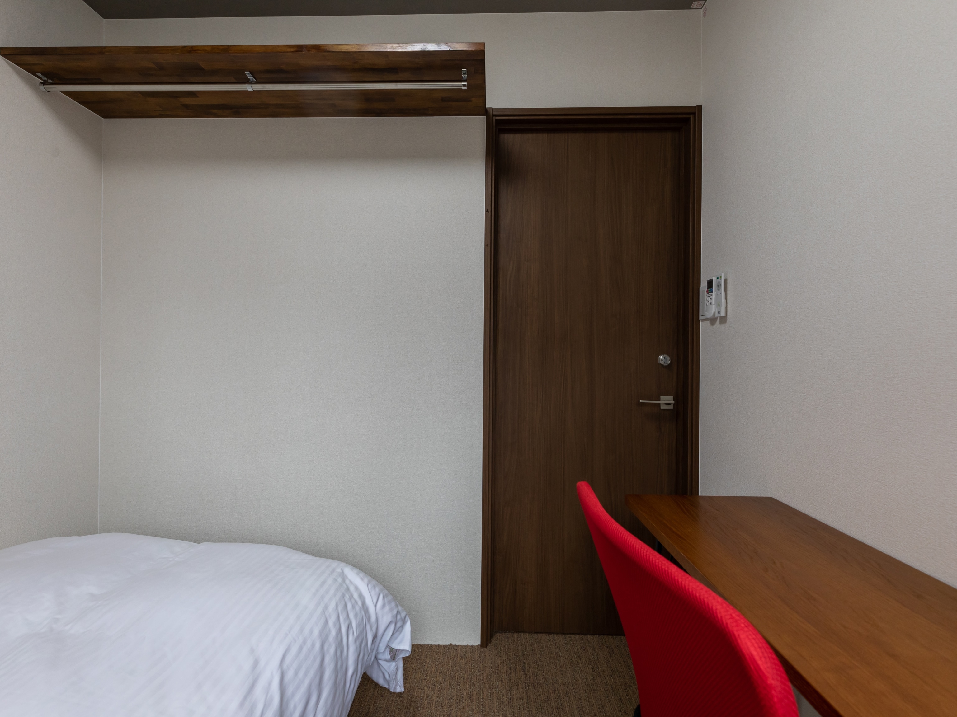 [Dilarang Merokok] Kamar single (kamar mandi dan toilet bersama)