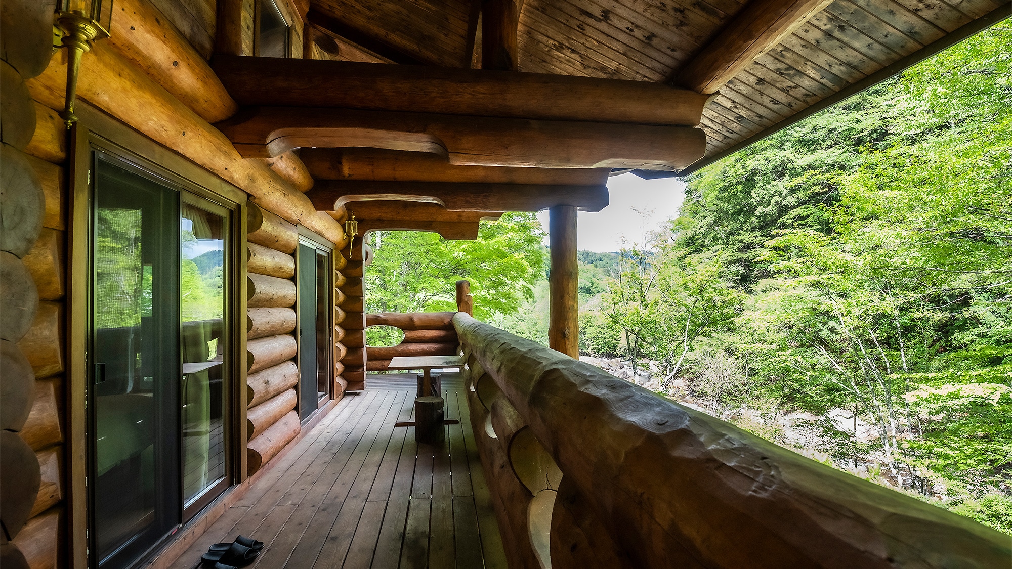 [Log house] Bedroom with living loft