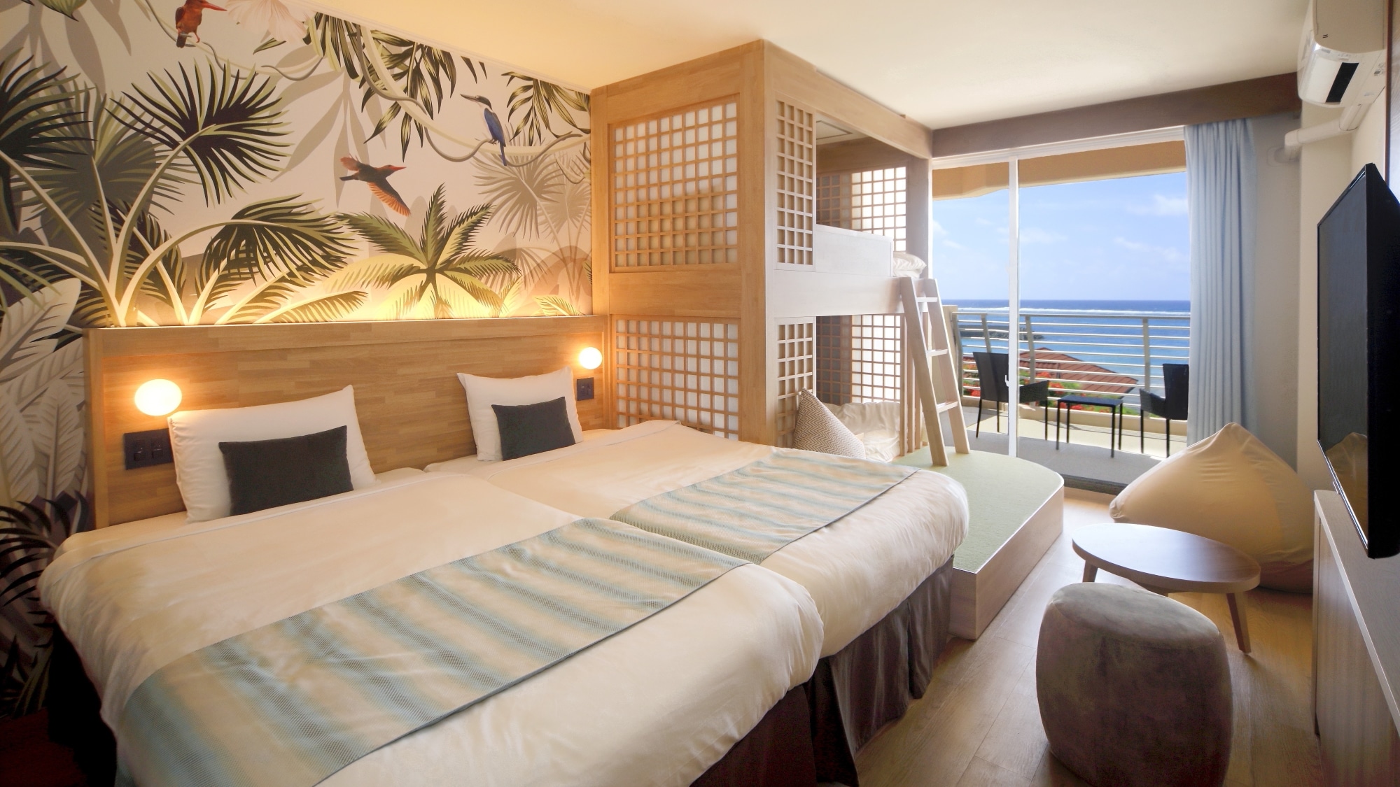 [Main building/standard twin (+bunk bed)] Playful guest rooms are perfect for families and groups of friends.