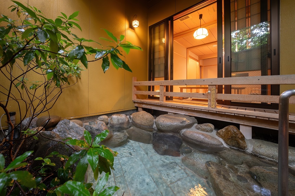 Kaetsu no Ma Open-air bath