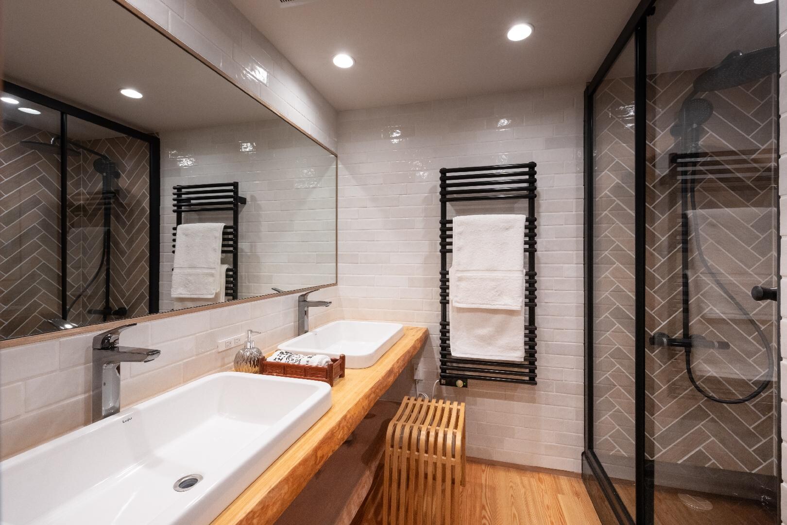 KEYAKI shower room