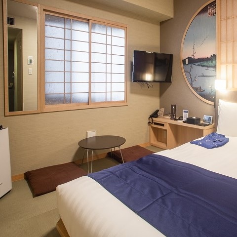 Japanese-style room