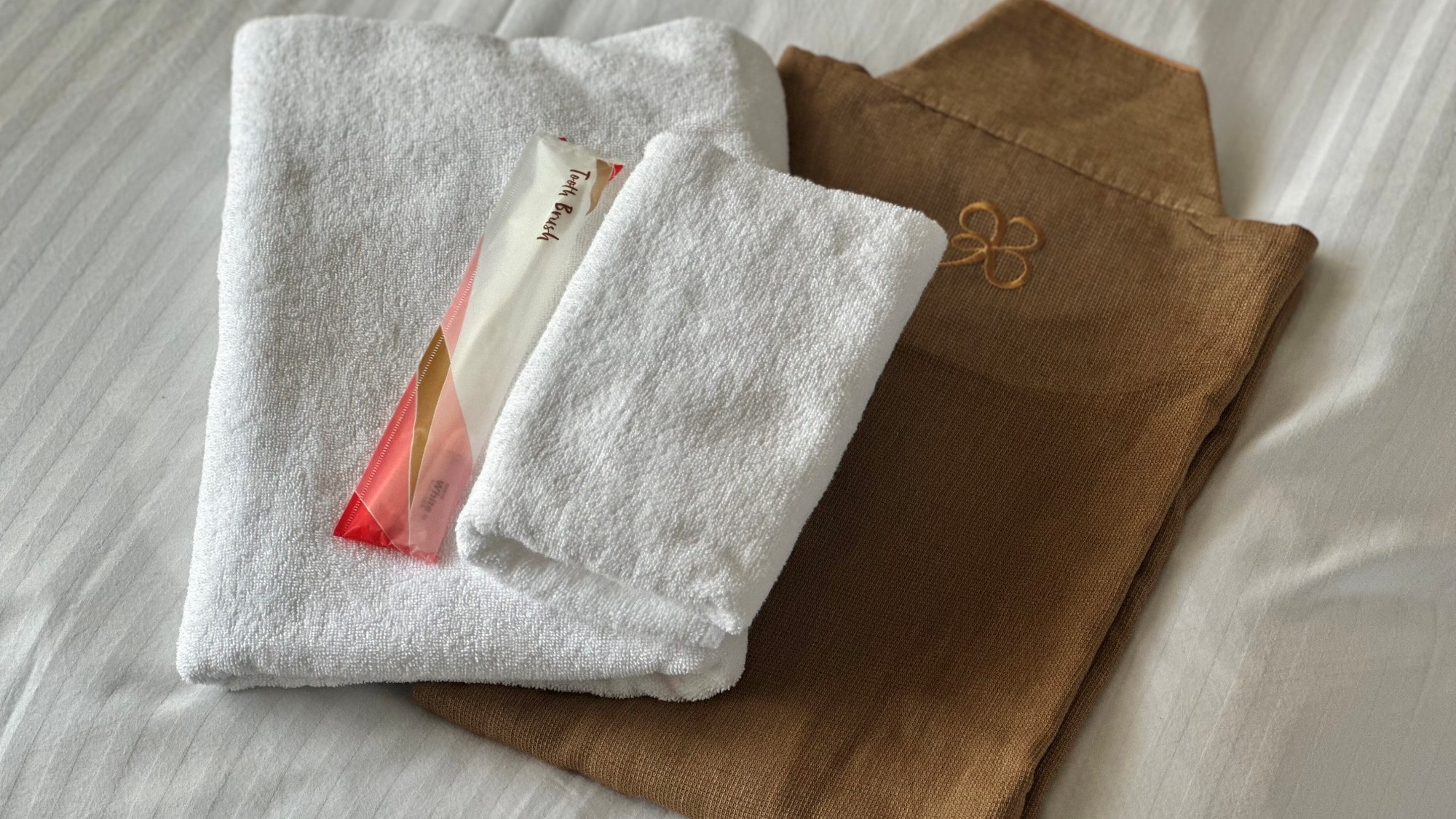Amenities exclusive to guests staying in the 4th floor private rooms (Olive, Cosmos, Azalea)