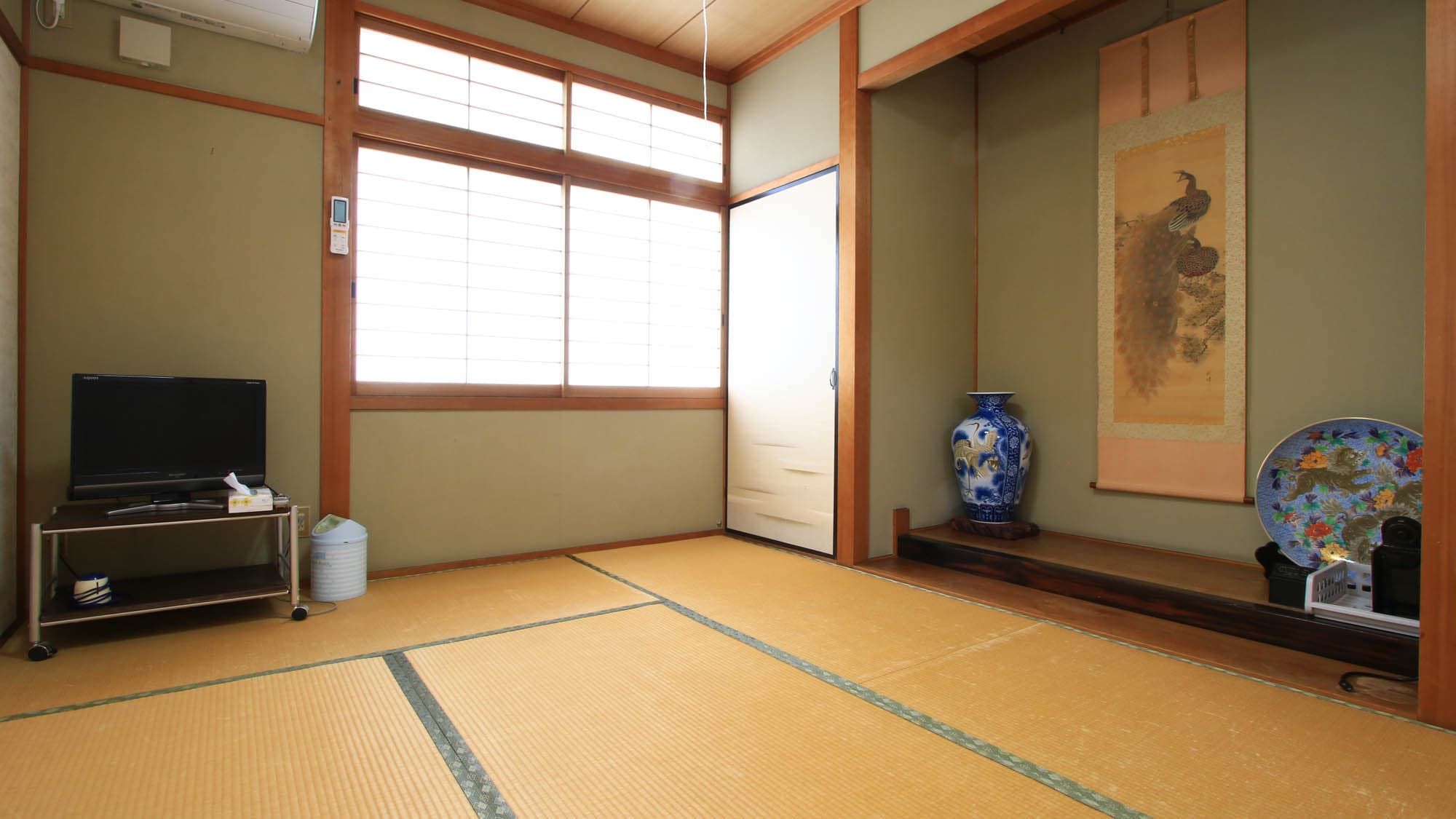 Japanese-style 6 tatami room
